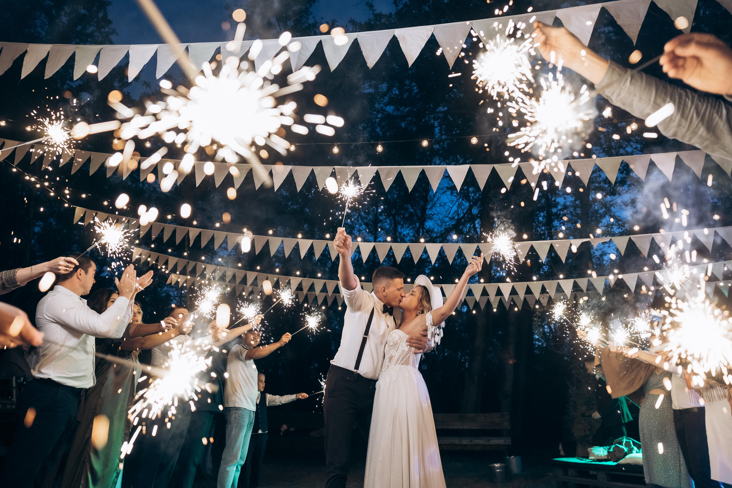 завершение свадебного банкета