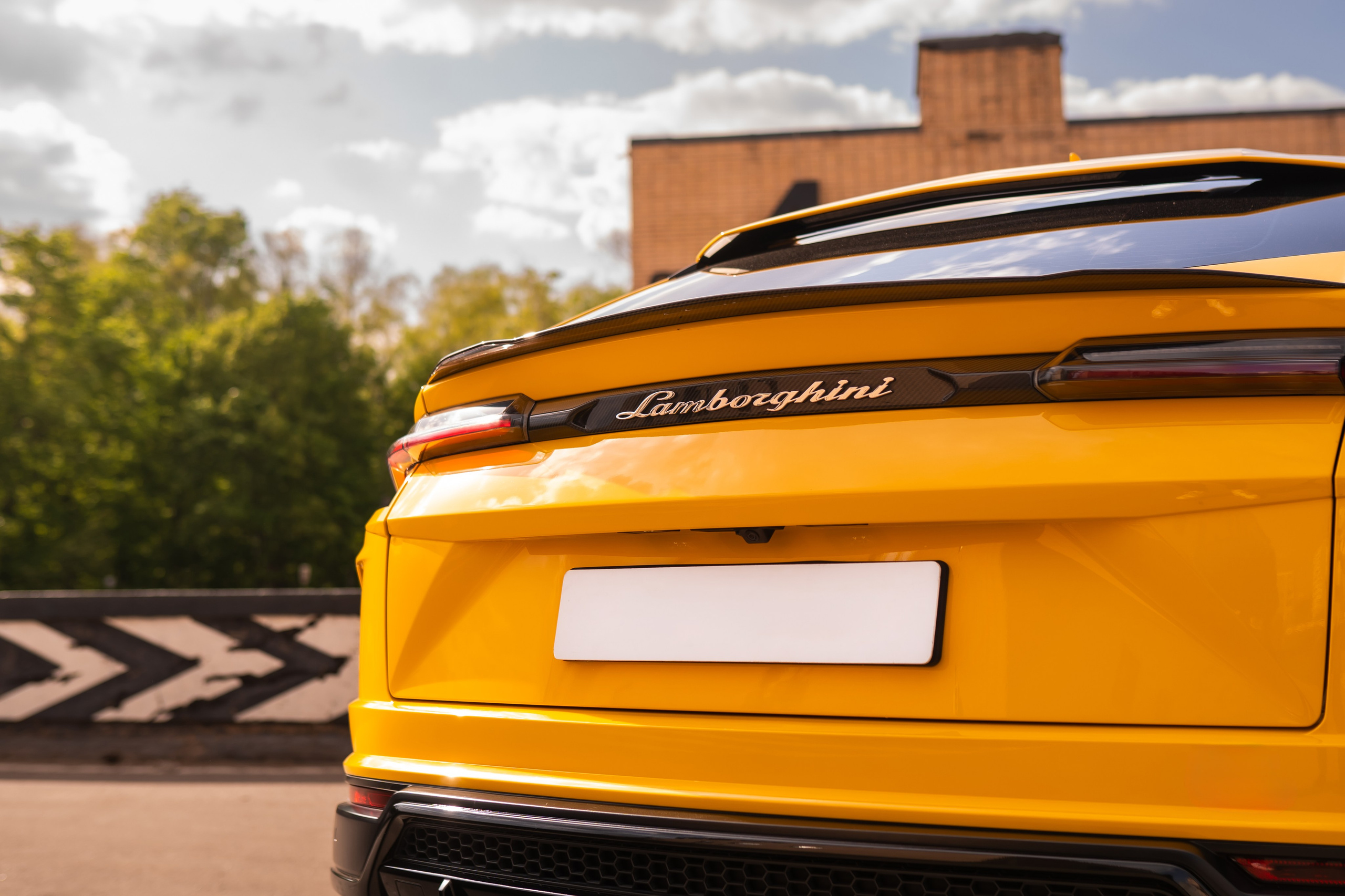 Lamborghini Urus. Mirllaev