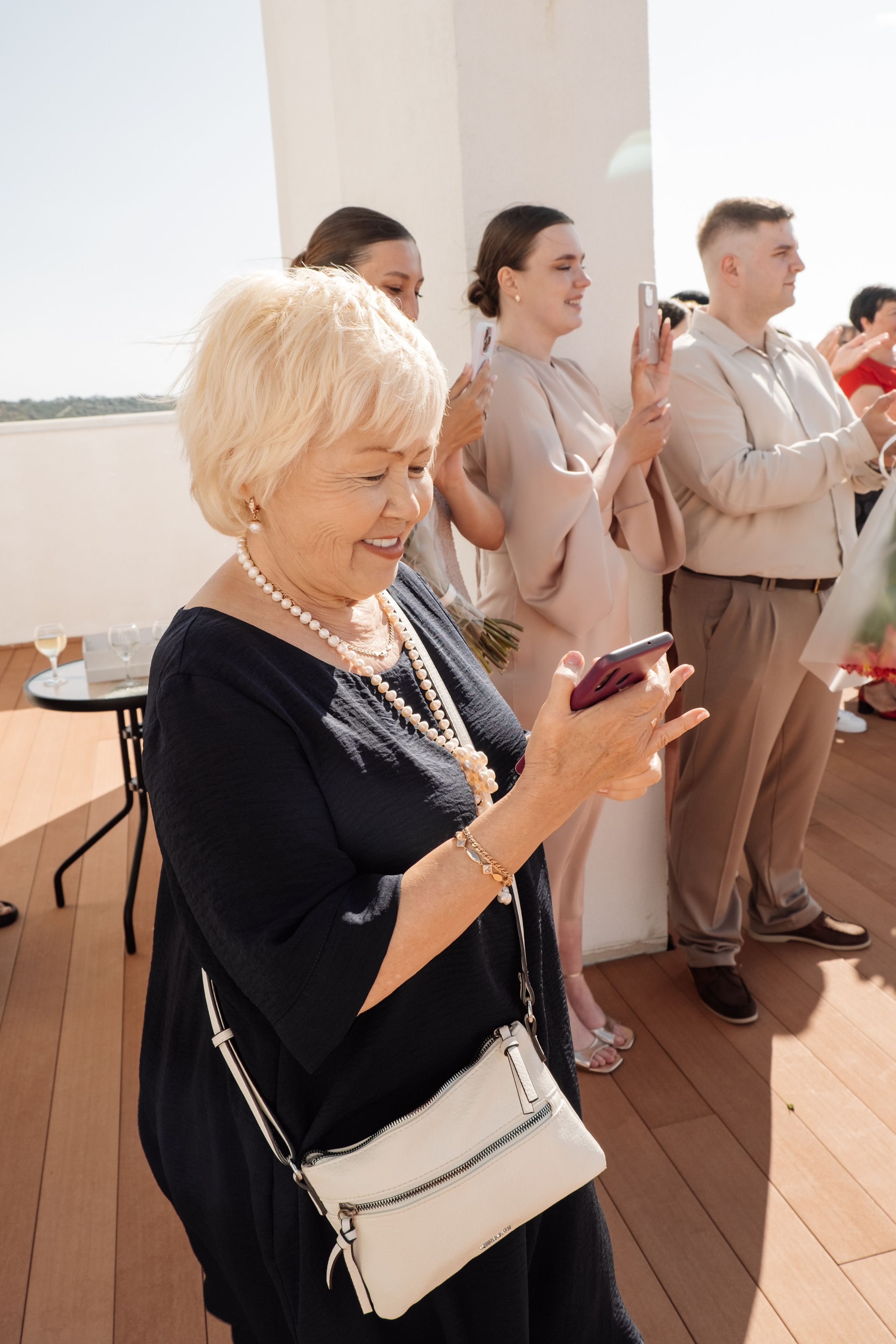 Свадебный ретопртаж. Профессиональная фотосъемка в Крыму. Натуральные эмоции и живые кадры. Забронируйте дату прямо сейчас!