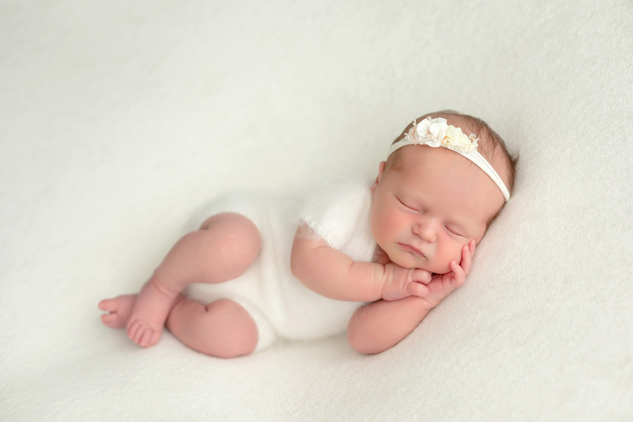 Новорожденные до 28 дней. Фотограф новорожденных в Тюмени