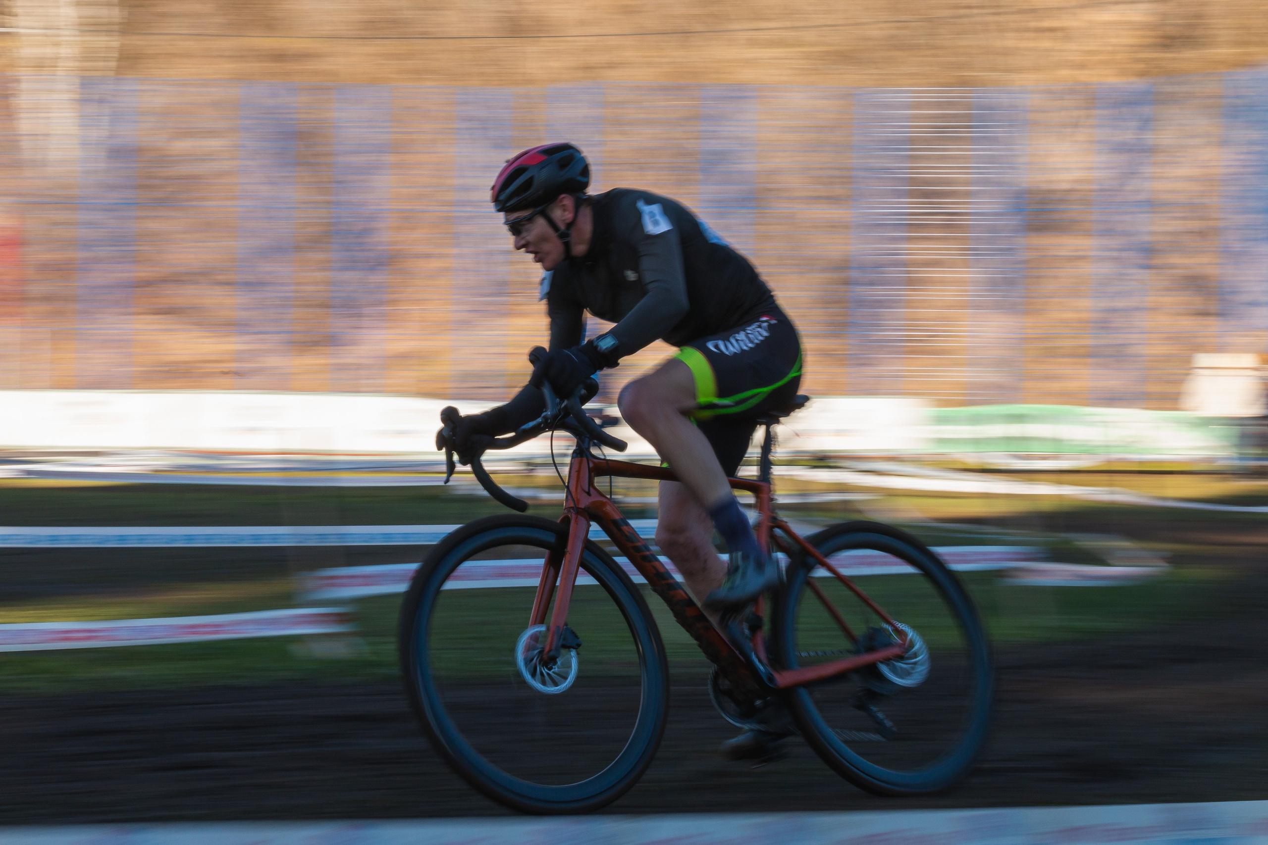 55-й Всероссийский велокросс на призы АО «ИРЗ». Олег Романов. Мастер фото по спорту