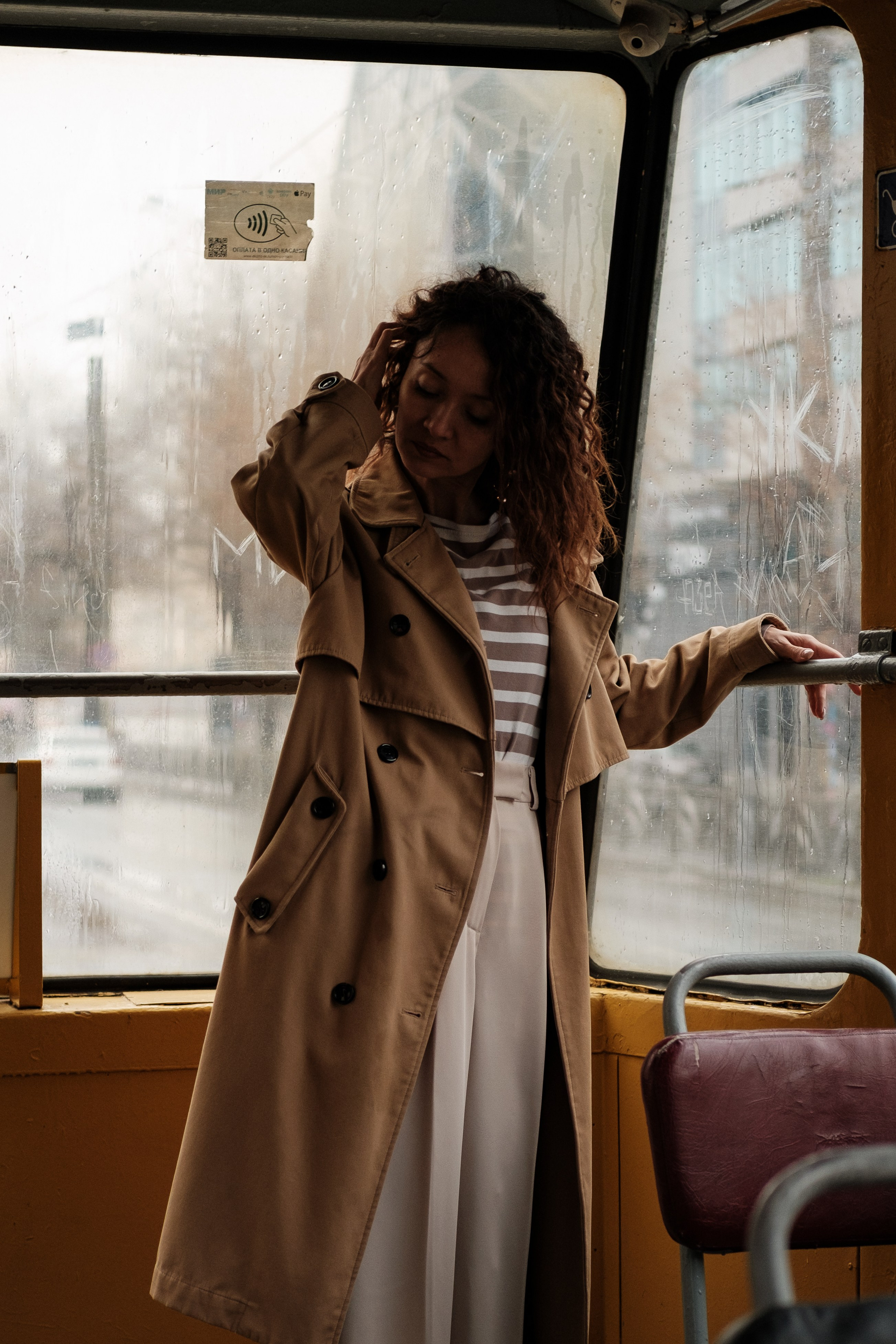 История в трамвае. Алсу. Екатеринбург. Фотограф Евгения Войко Тюмень