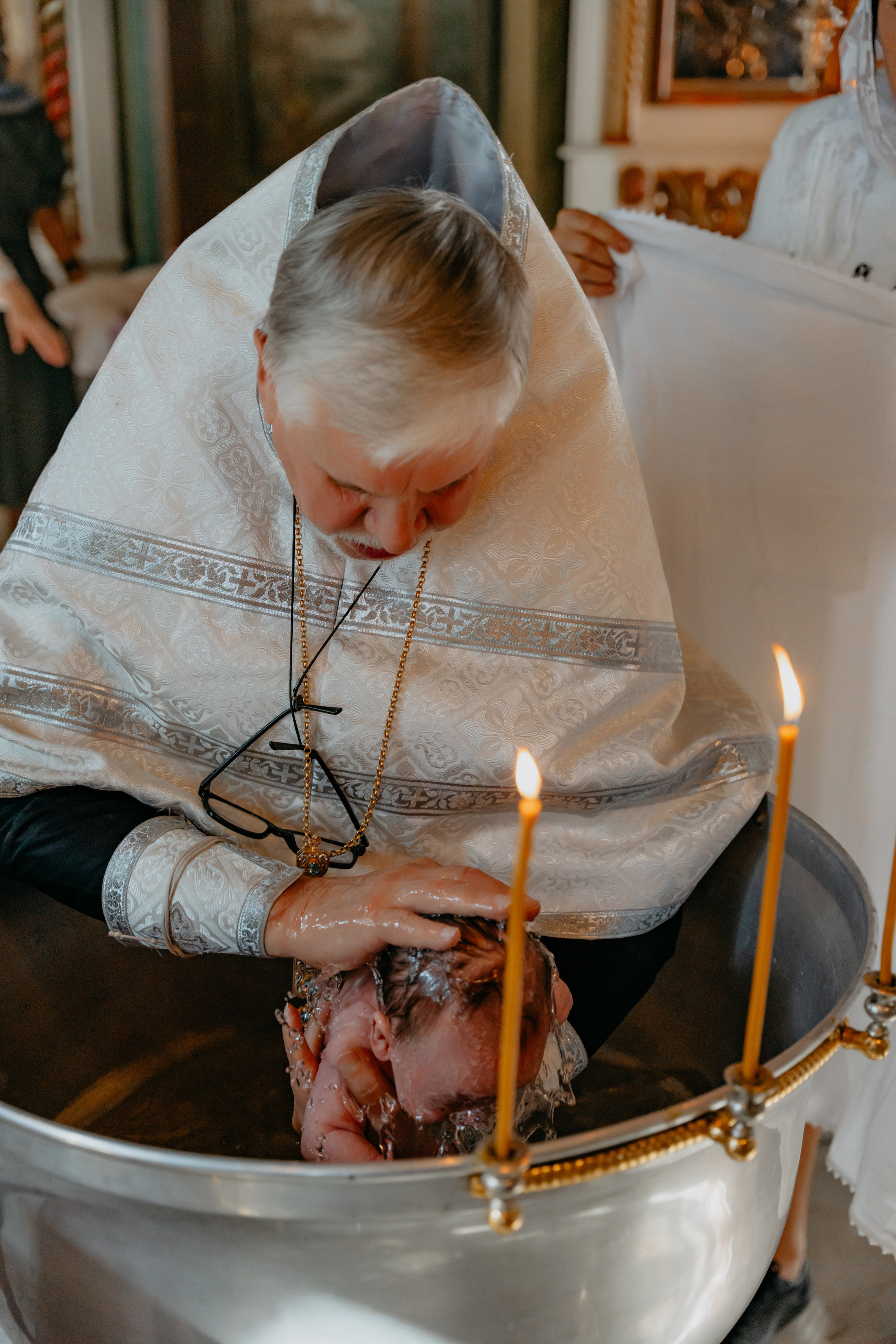 Таинство крещения Артема в соборе Ионна Предтечи