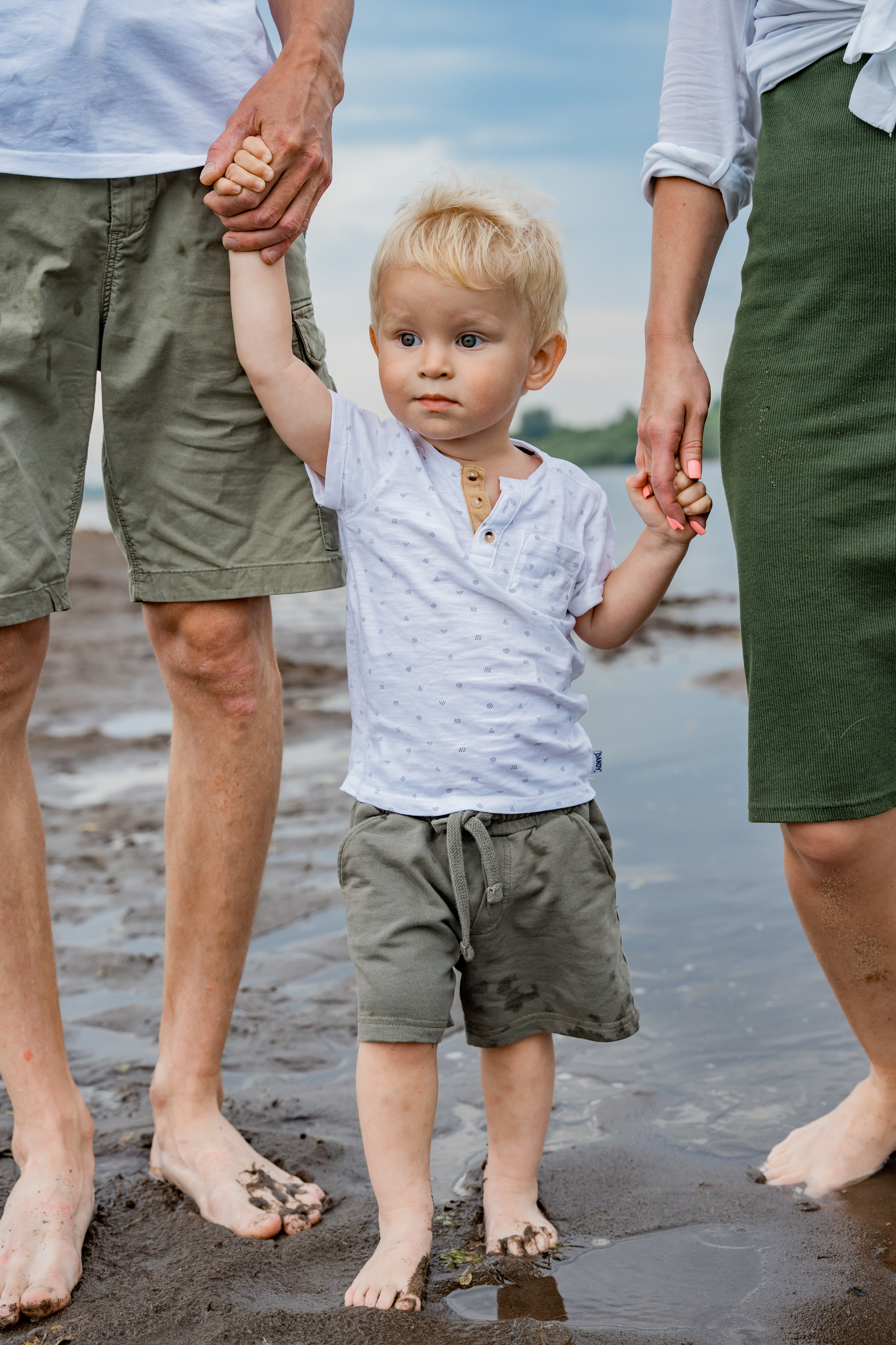 Прогулка с лапой. Пляж. Гроза