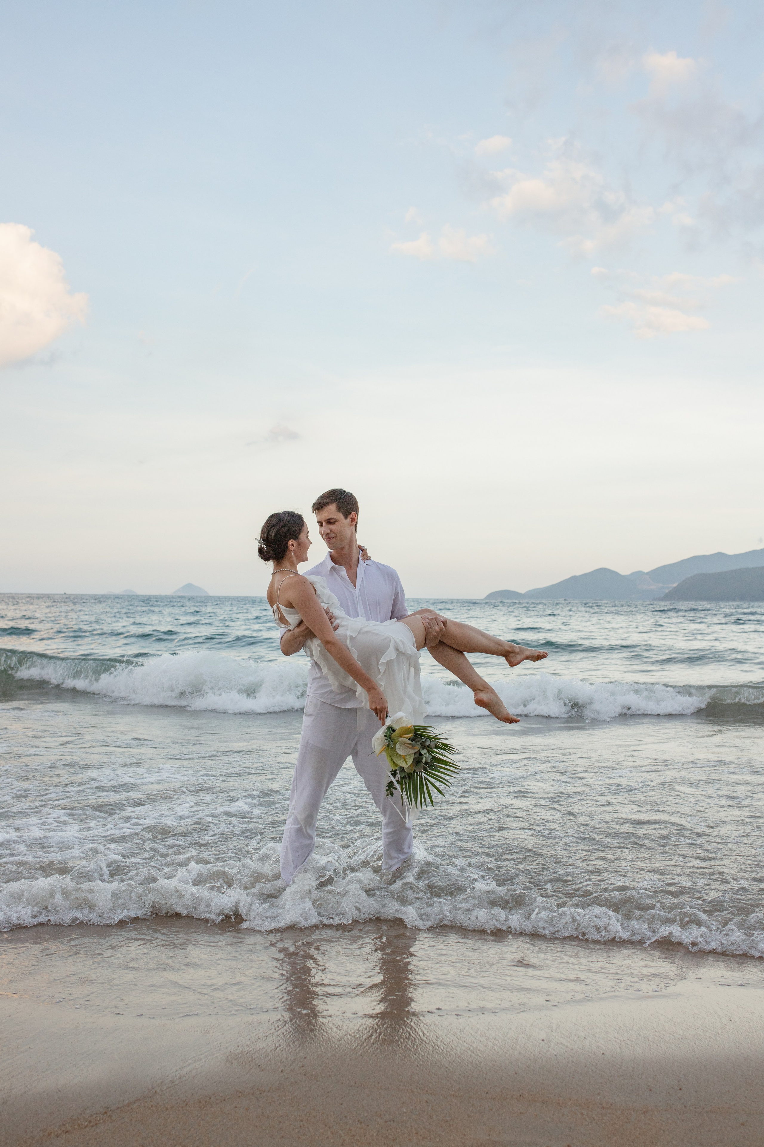 Владислав и Милена у моря. Главная