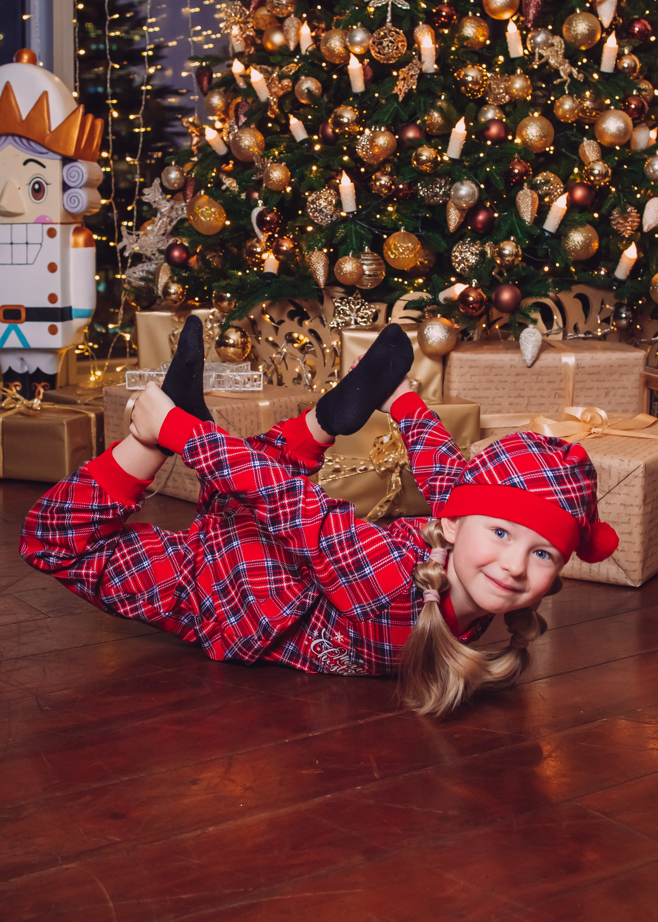 Новогодняя съемка в студии Алеси Марии. Агенство фотографов под любой запрос. Москва