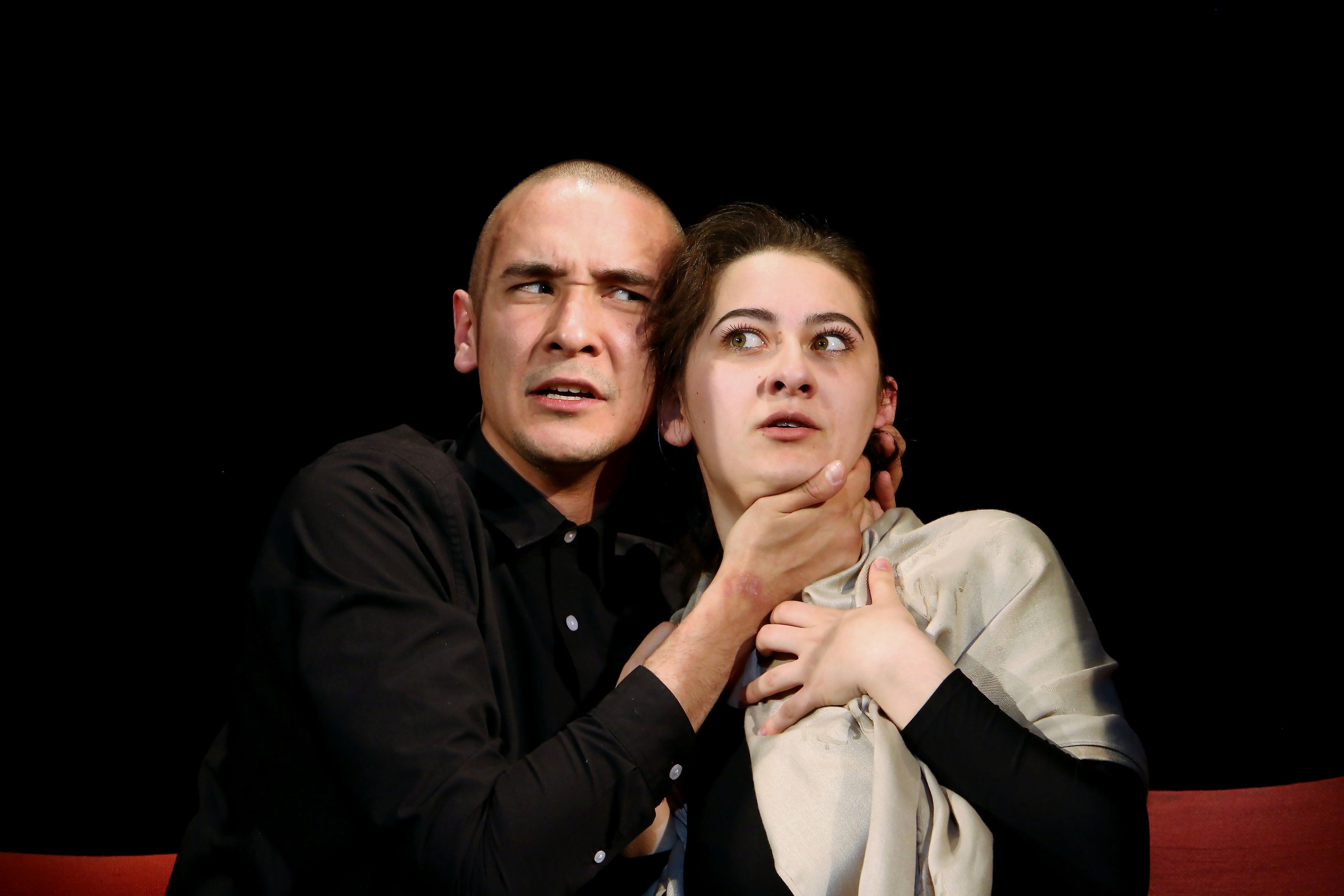 Актеры занятые в спектакле