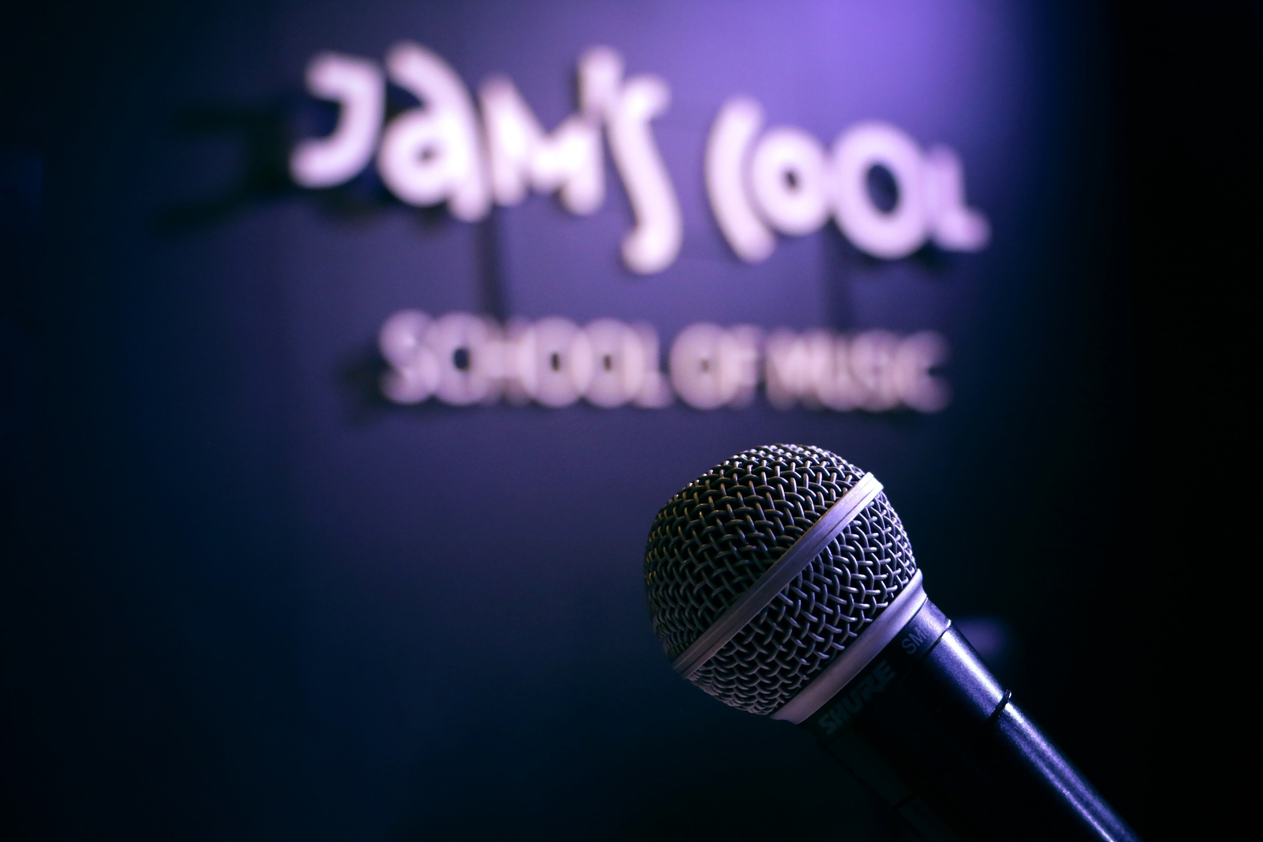 Школа вокала. Микрофон