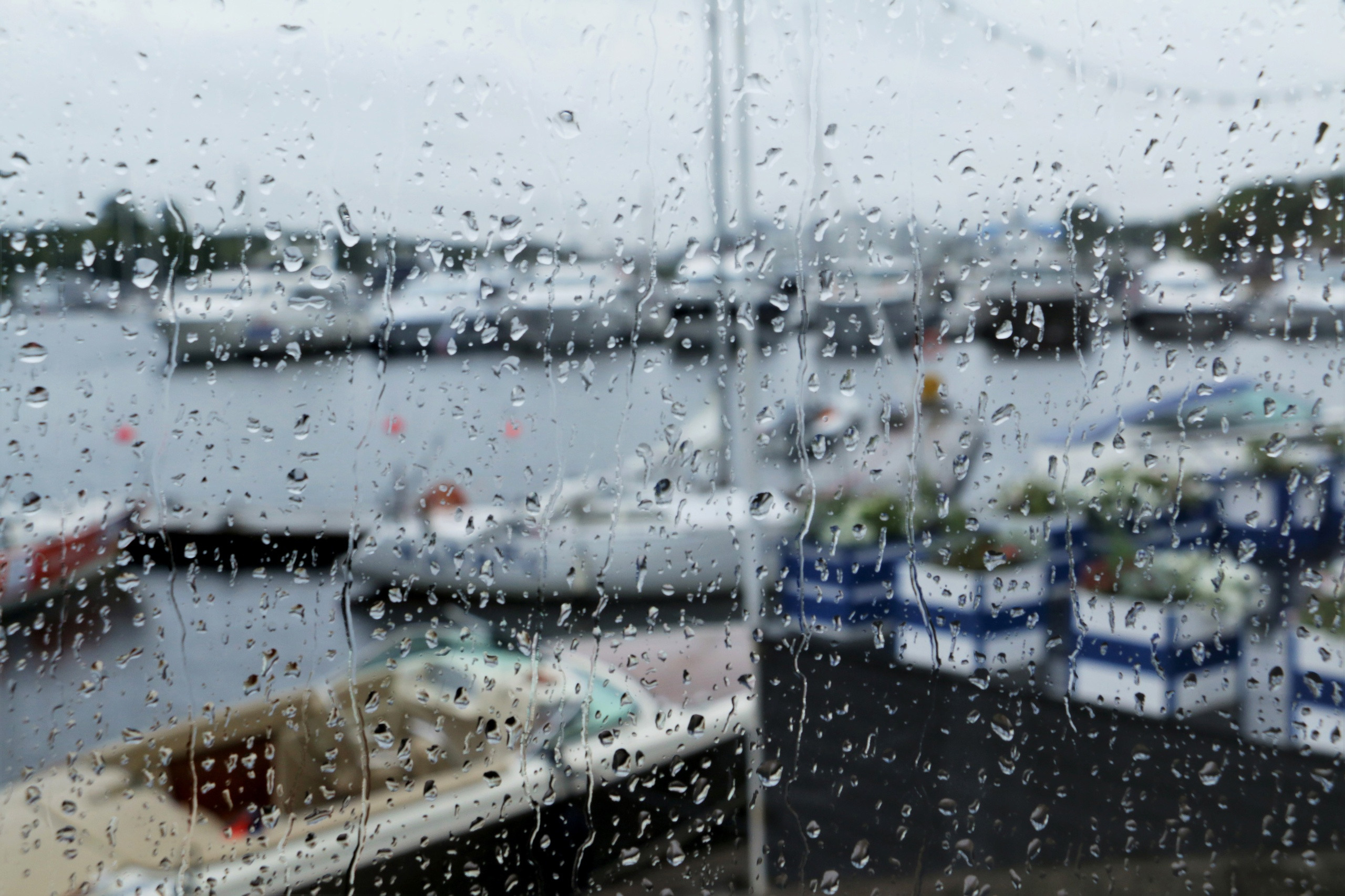 Петербургский яхт-клуб после дождя