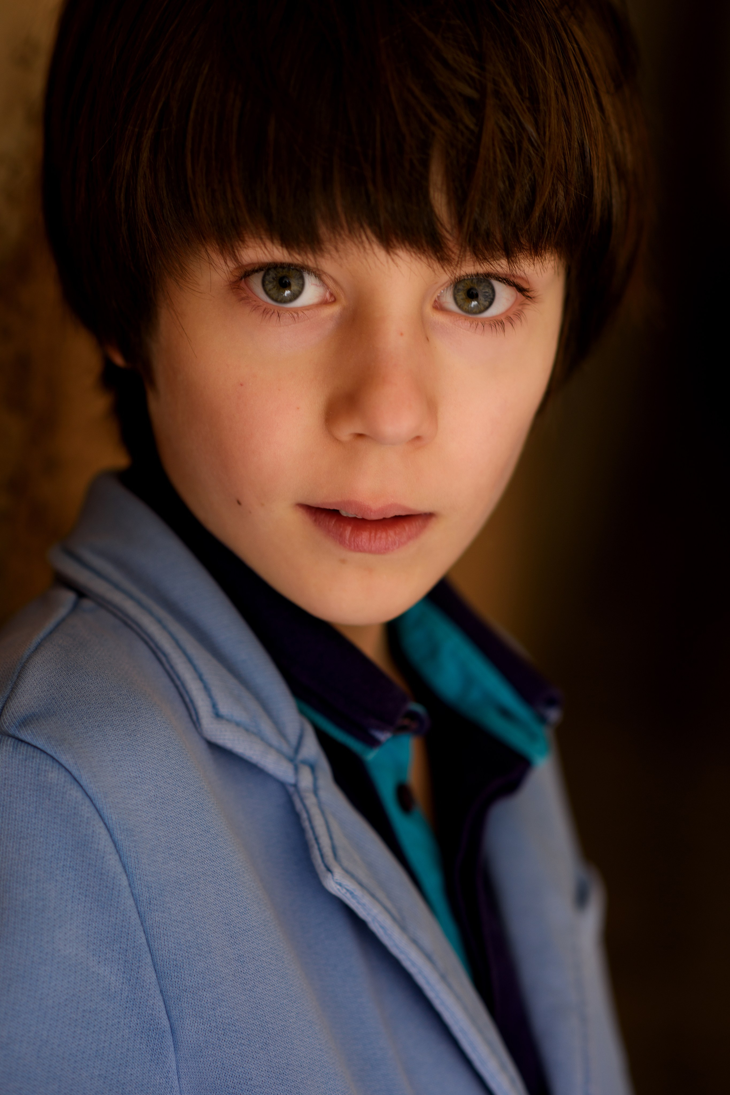 Фотосессия мальчика в старом городе. Главная