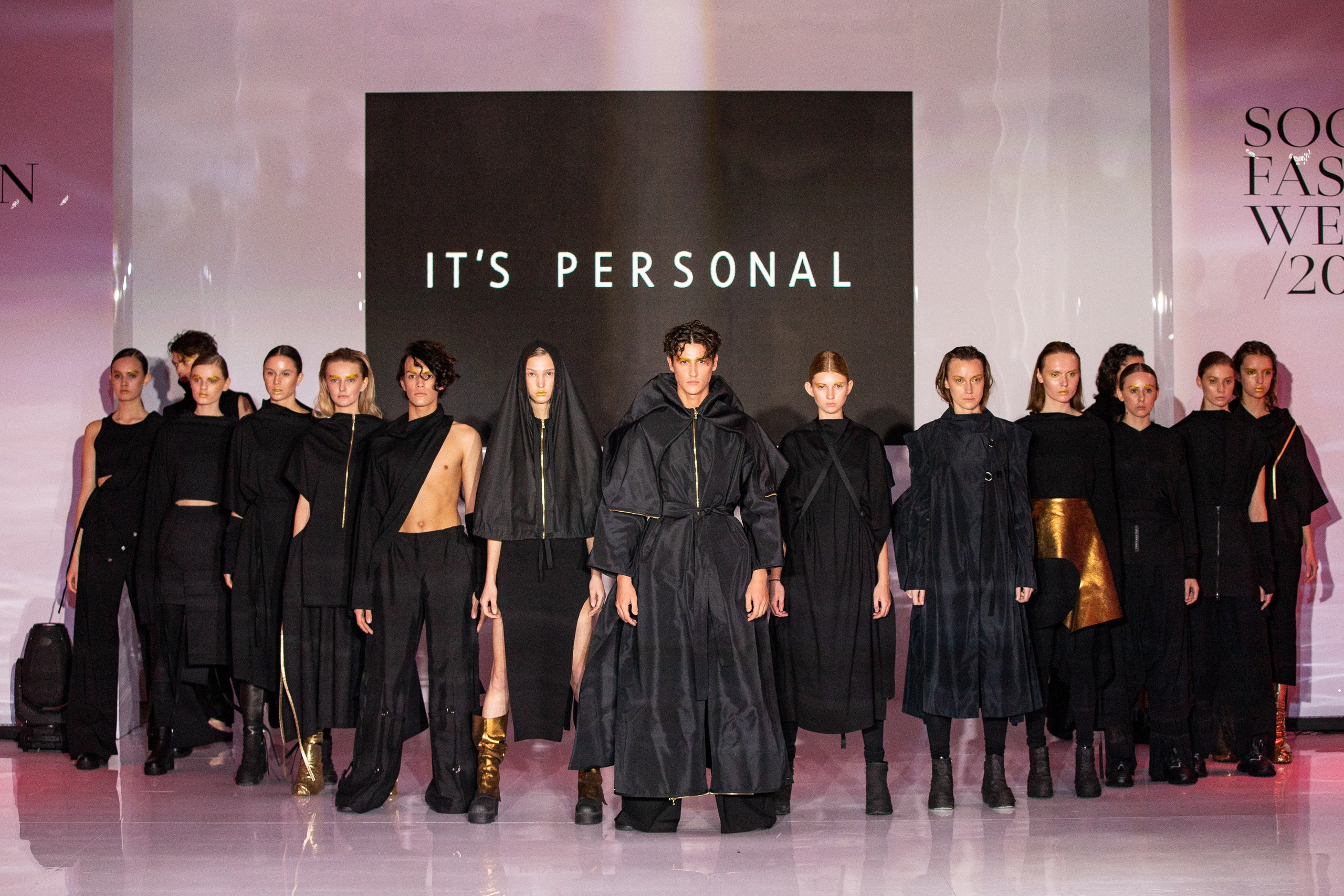 Подиум. Репортажный и fashion фотограф в Москве Сергей Бардин