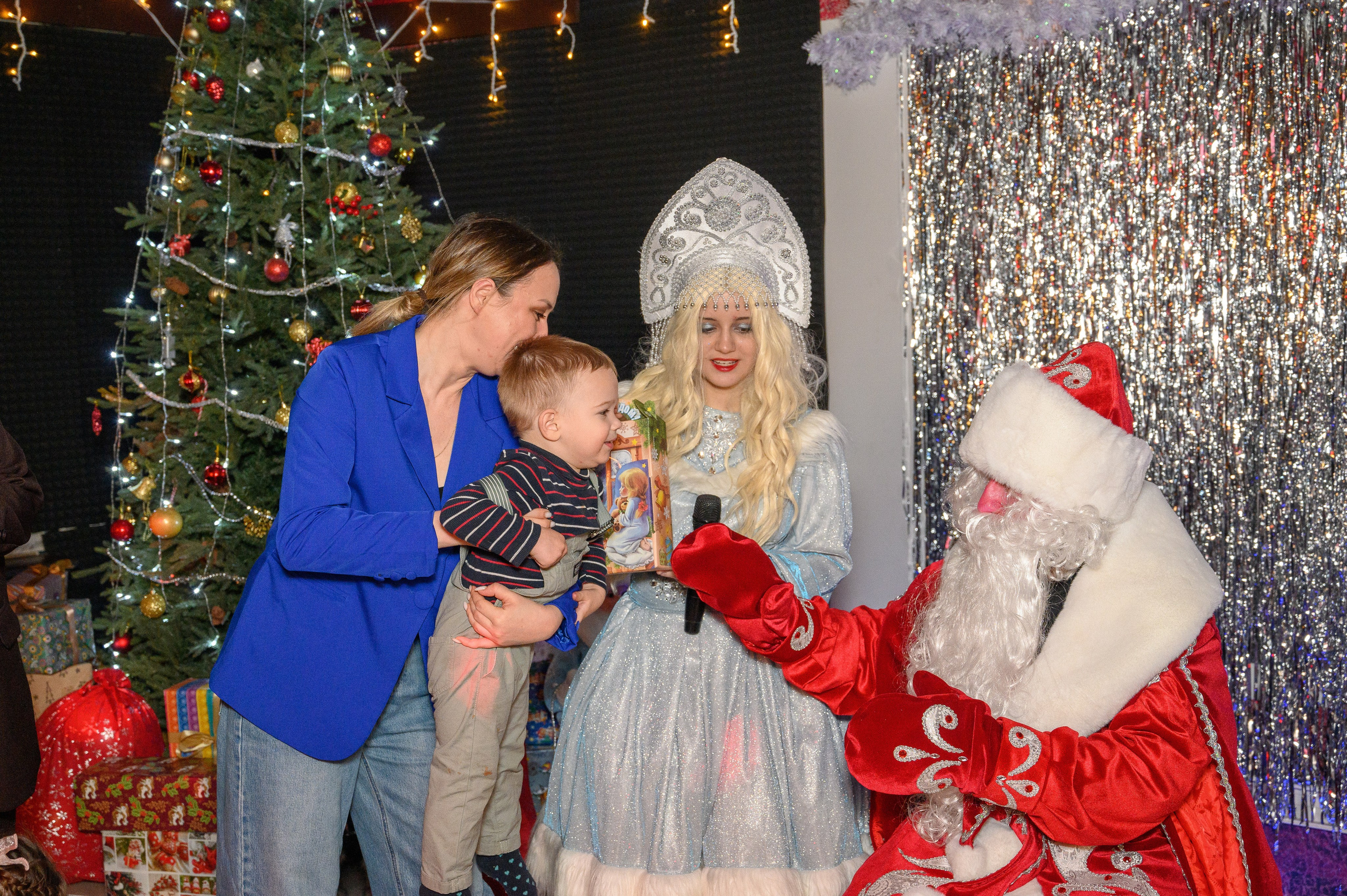 Новый год (дети-сироты). Семейный фотограф Казакова Дарья