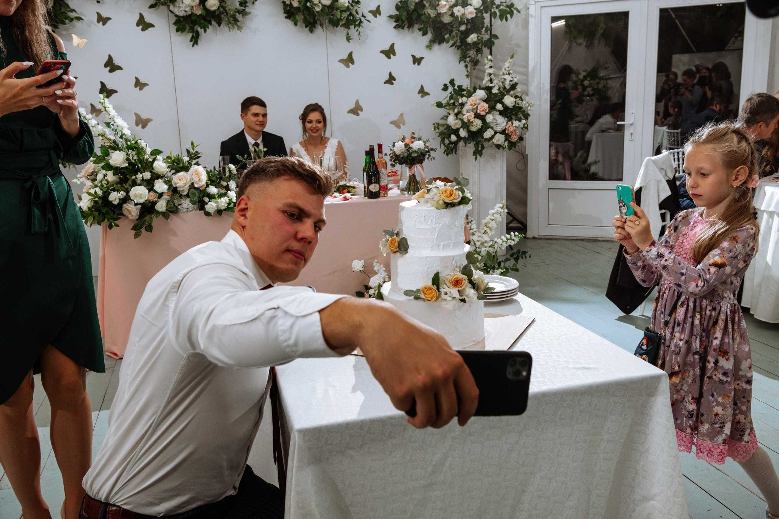 Свадебная фотосессия на банкетной площадке «Лесной берег» Олеси и Алек. Бизнес фотограф в Москве Алексей Кознев