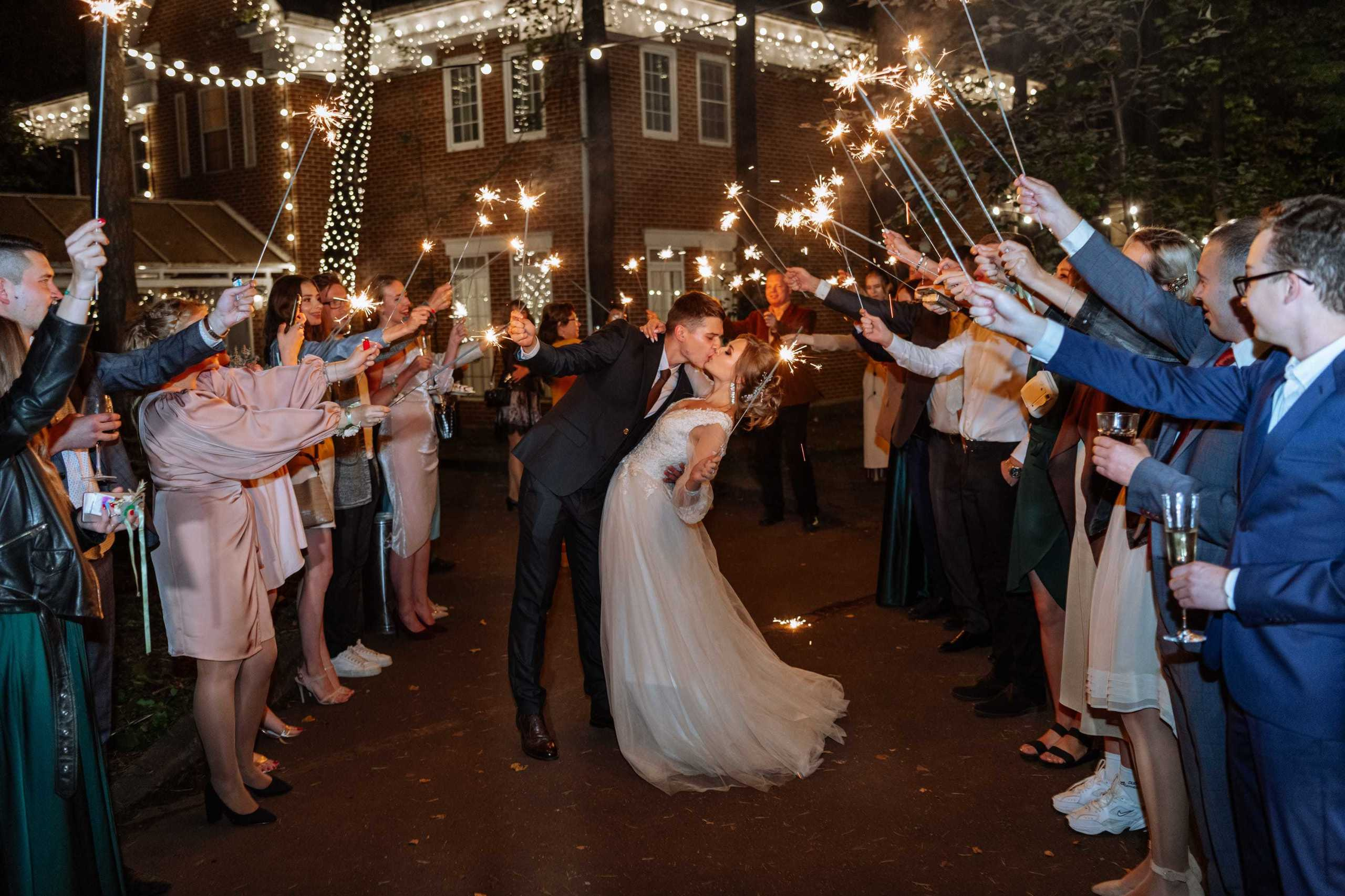 Свадебная фотосессия на банкетной площадке «Лесной берег» Олеси и Алек. Бизнес фотограф в Москве Алексей Кознев