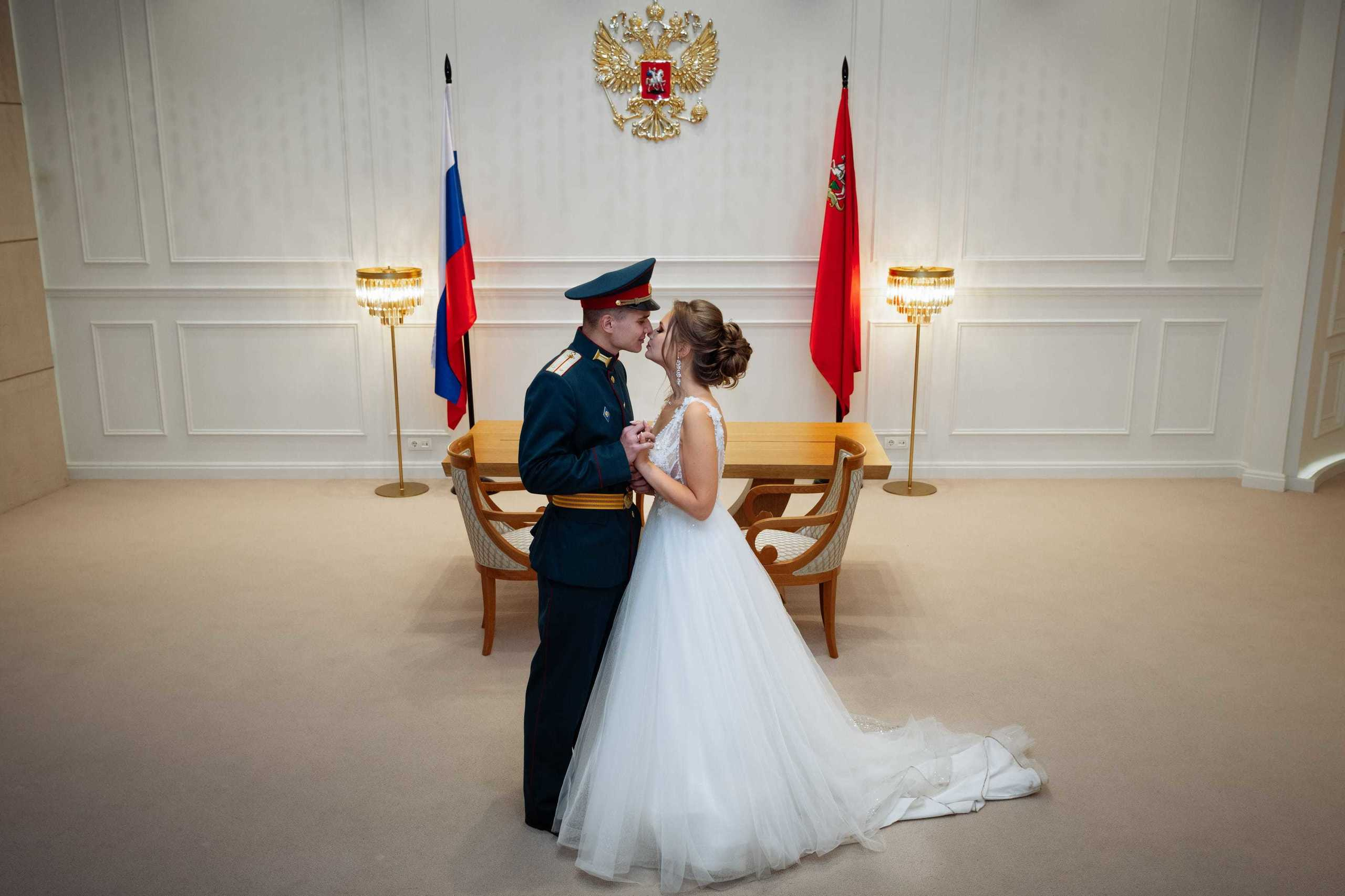 Свадебная фотосессия красивой пары Олеси и Александра. Бизнес фотограф в Москве Алексей Кознев