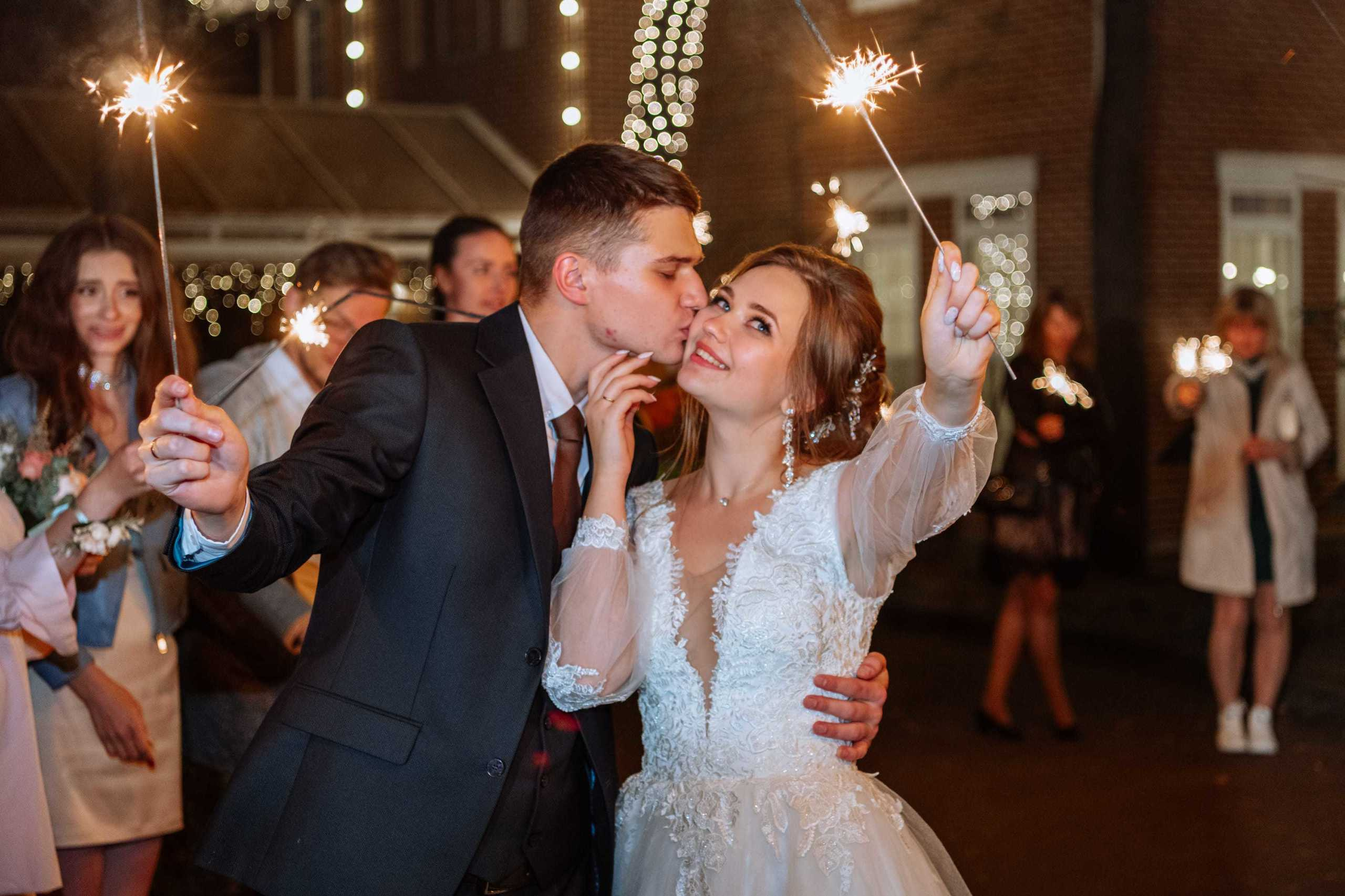Свадебная фотосессия на банкетной площадке «Лесной берег» Олеси и Алек. Бизнес фотограф в Москве Алексей Кознев