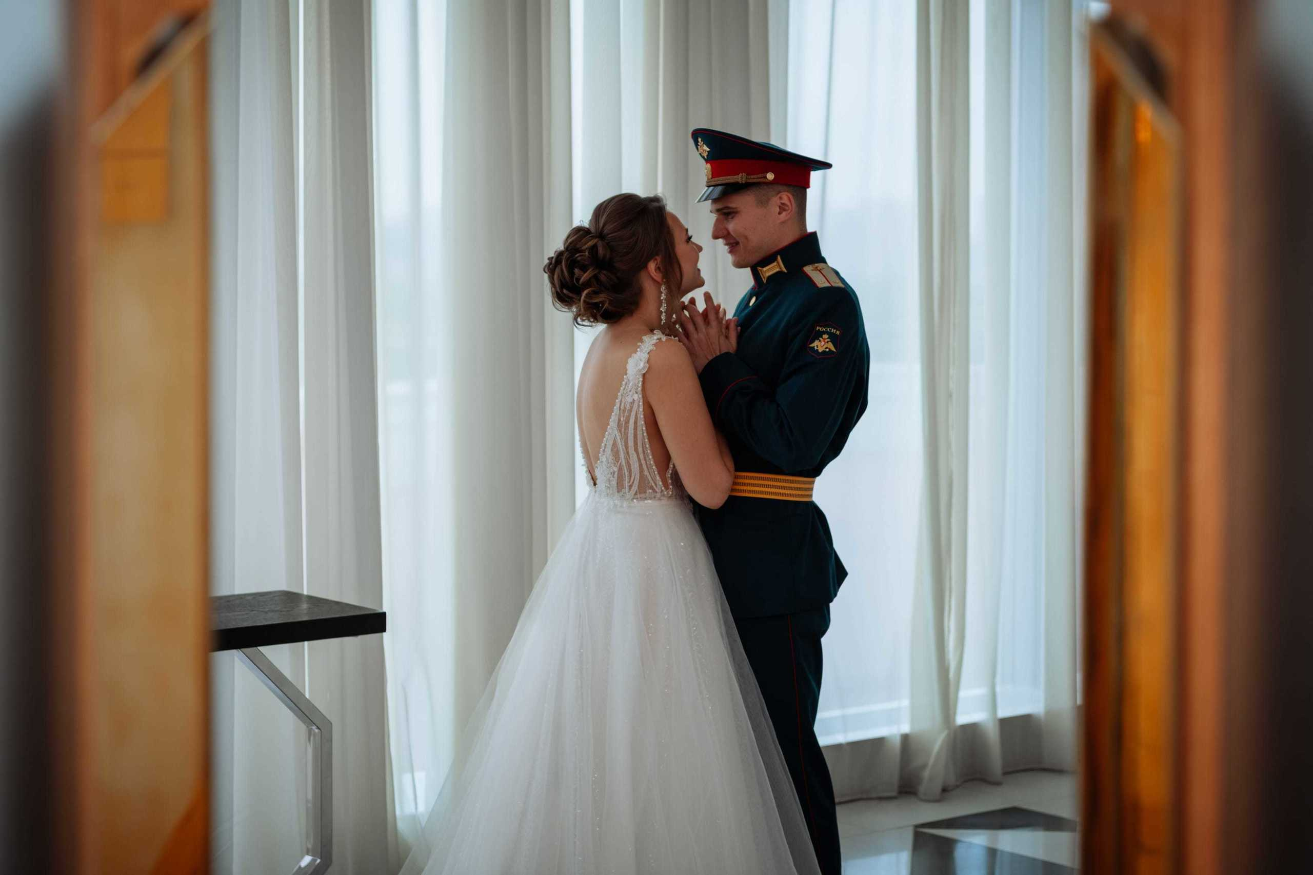 Свадебная фотосессия красивой пары Олеси и Александра. Бизнес фотограф в Москве Алексей Кознев