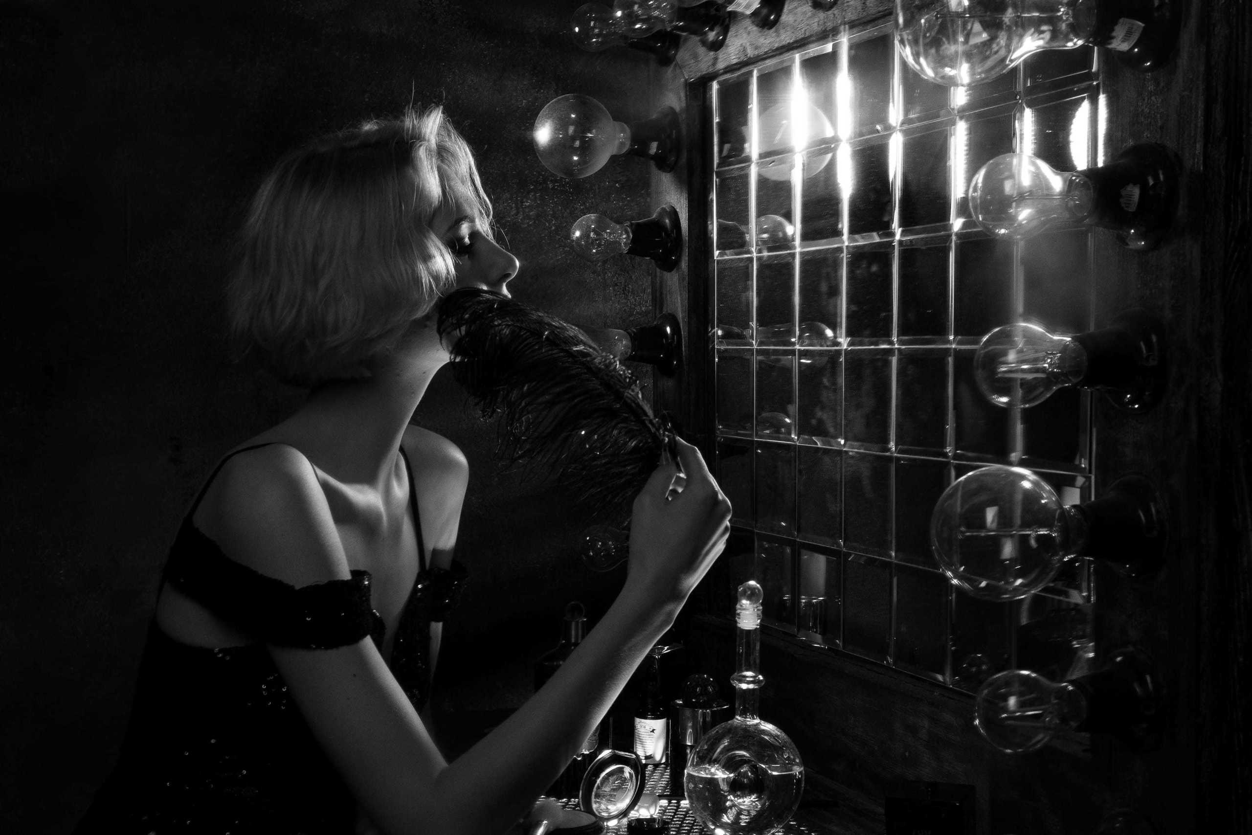 Фотосессия в стиле Нуар в Москве. Бизнес фотограф в Москве Алексей Кознев