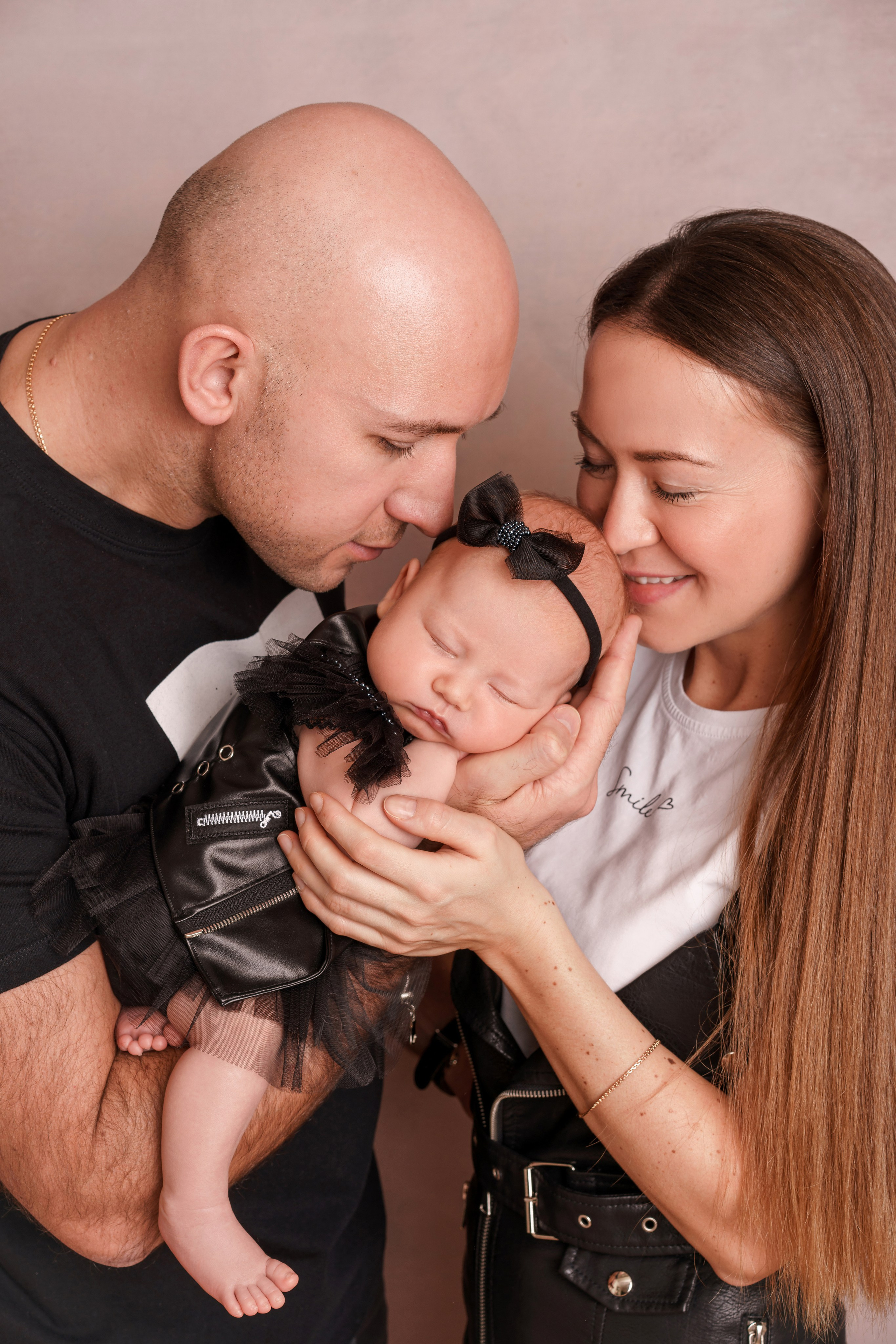 Семейные фотосессии с новорожденными | Трогательные кадры малышей и их близких в Москве и МО. Фотосессия новорожденных в Москве и Московской области | Профессиональный фотограф newborn — Татьяна Иванова