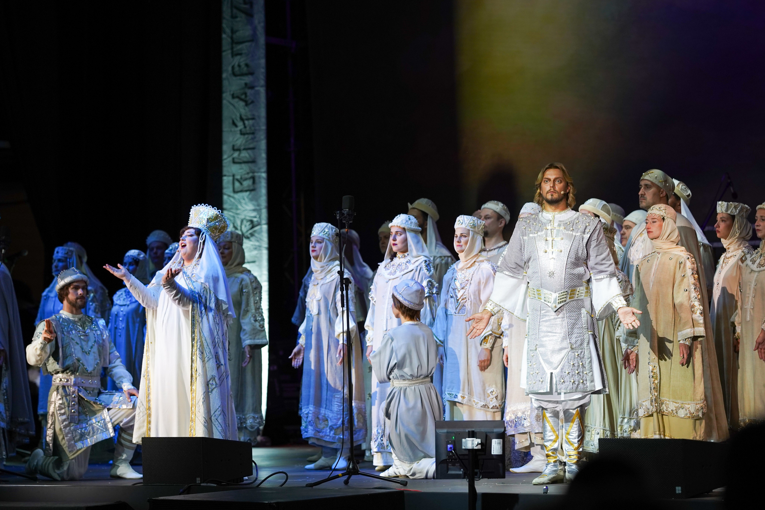 Суздаль. Исполнение оперы «Сказание о невидимом граде Китеже и деве Февронии». Фотограф в Москве Мария ~Zagagul~