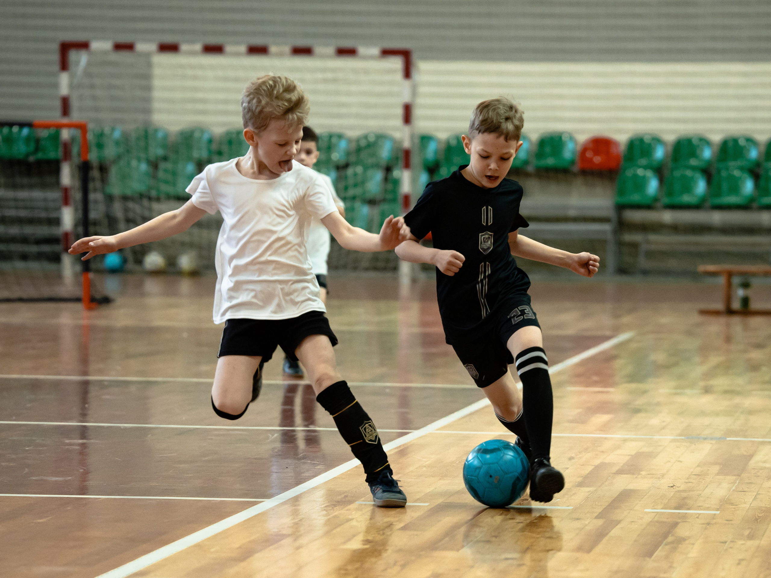 Тики-Така Противостояние 2025. Крамер Юлиана детский и семейный фотограф