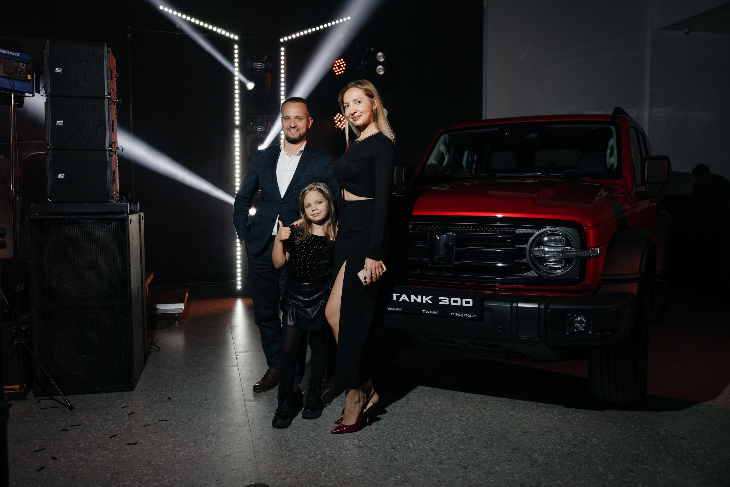 Открытие авто салона Tank Авторай. Свадебный фотограф в Ульяновске Алексей Китов