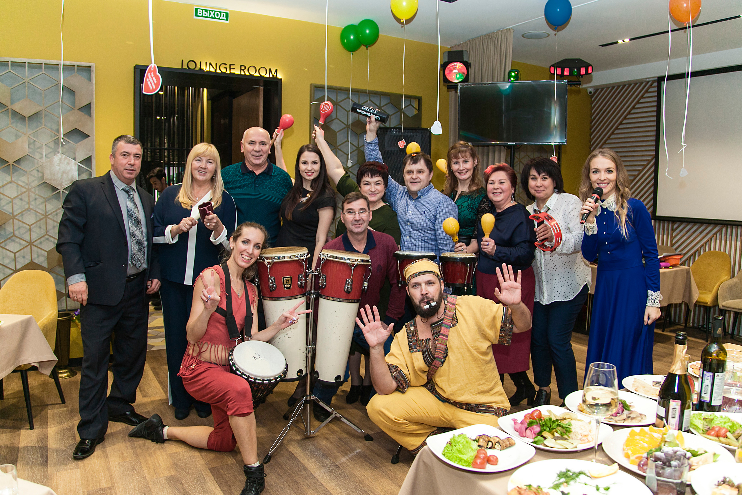 Ведущая на свадьбу Алена Пичкалева. Ведущий, Тамада, DJ, фото в Перми. Хорошее настроение