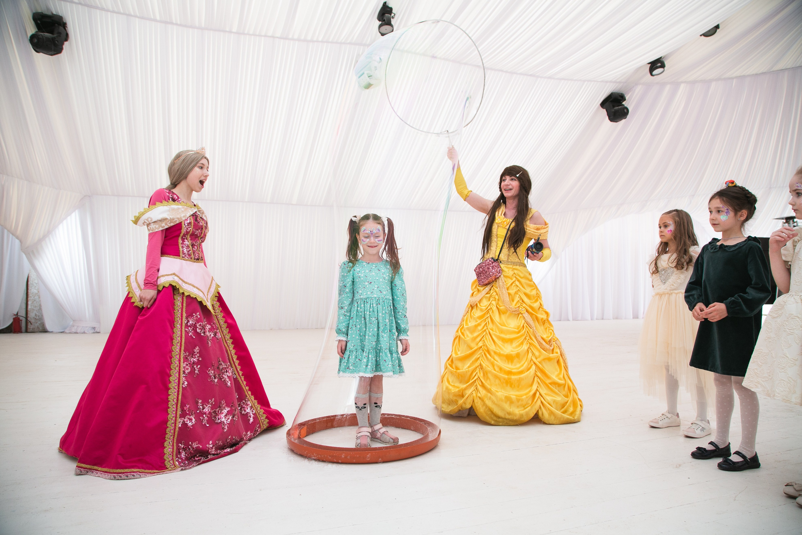 Детские день рождения. Профессиональный фотограф Евгений Земцов в Москве. Контент съемка, репортаж мероприятий, бизнес портреты