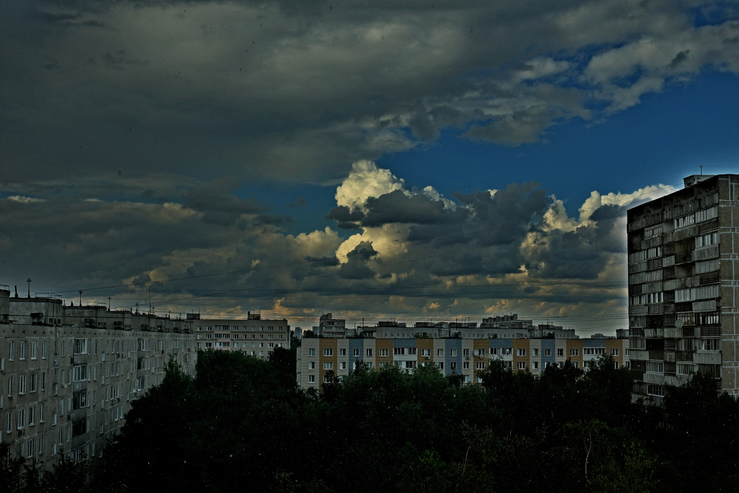 Улица, люди, жизнь…