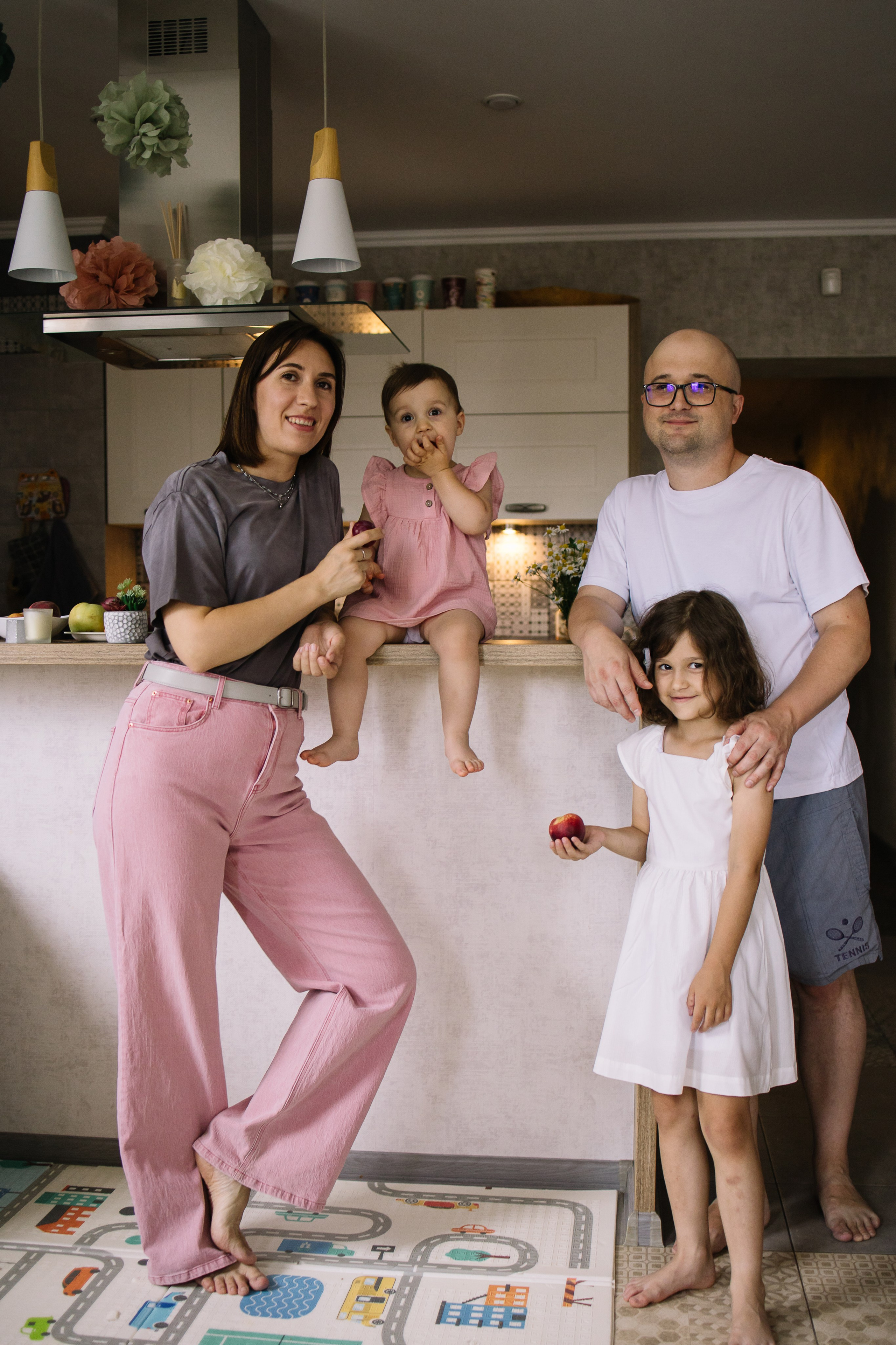 Домашняя фотосессия ко дню рождения дочери. Семейный фотограф в Томске Максимова Екатерина