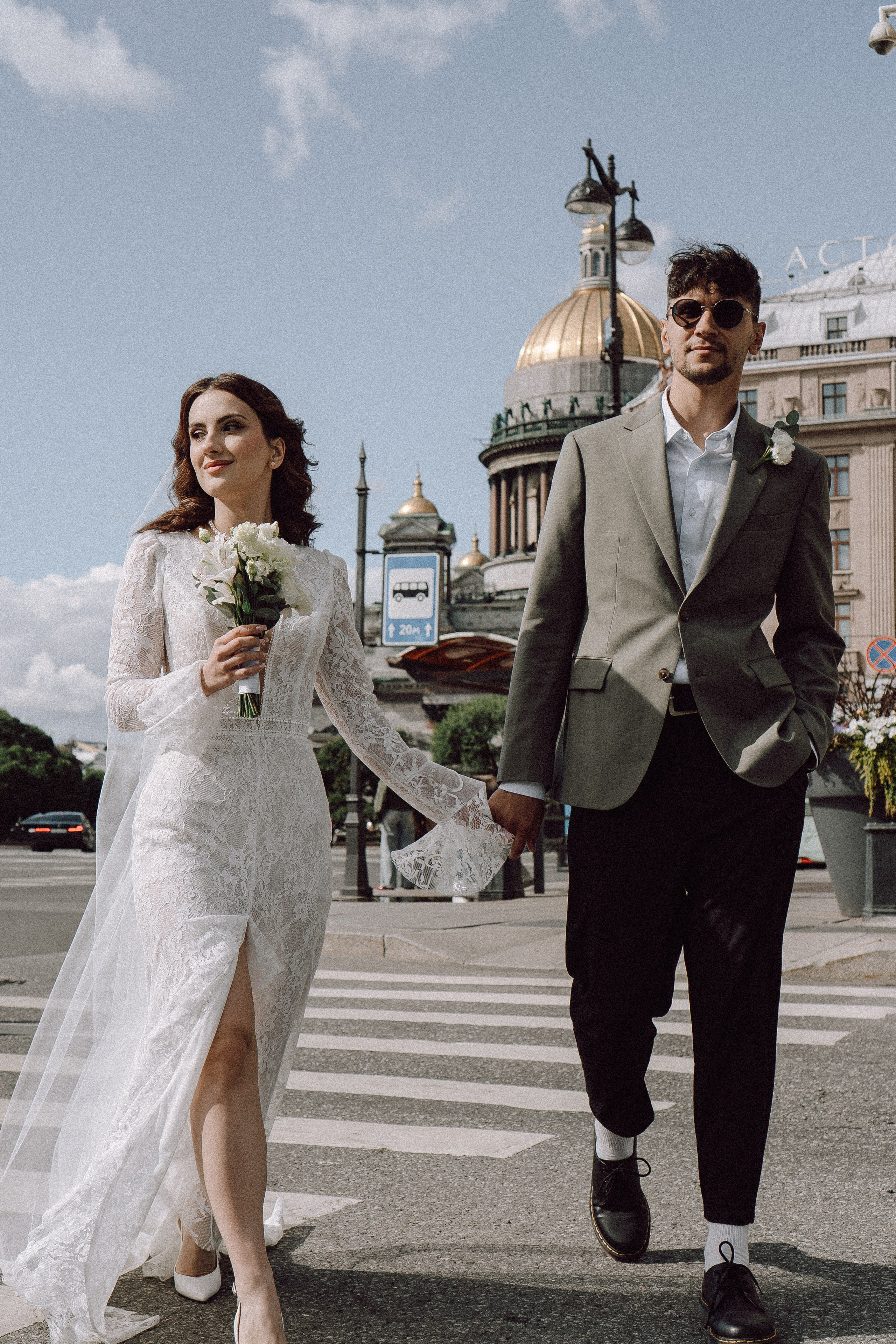 СВАДЕБНАЯ ПРОГУЛКА ВОЗЕ ИСАИКЕВСКОГО СОБОРА АСТОРИИ И ЗАКОНОДАЛЕТНОГО СОБРАНИЯ. Профессиональный фотограф, Санкт-Петербург — Виктория Богомолова
