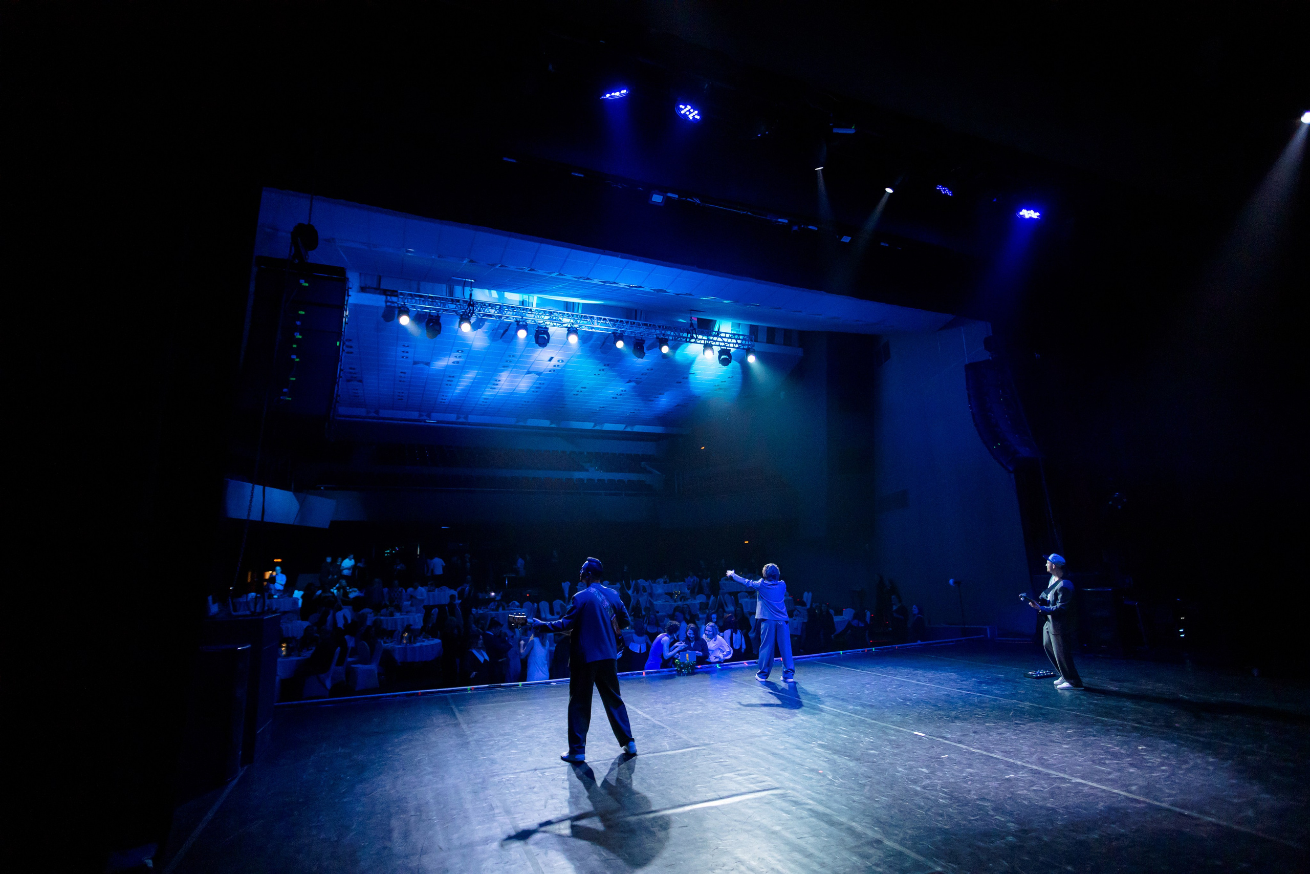 РЕПОРТАЖ: НОВЫЙ ГОД В ДК МЕТАЛЛУРГ. Профессиональный фотограф в Ижевске Леша Петров