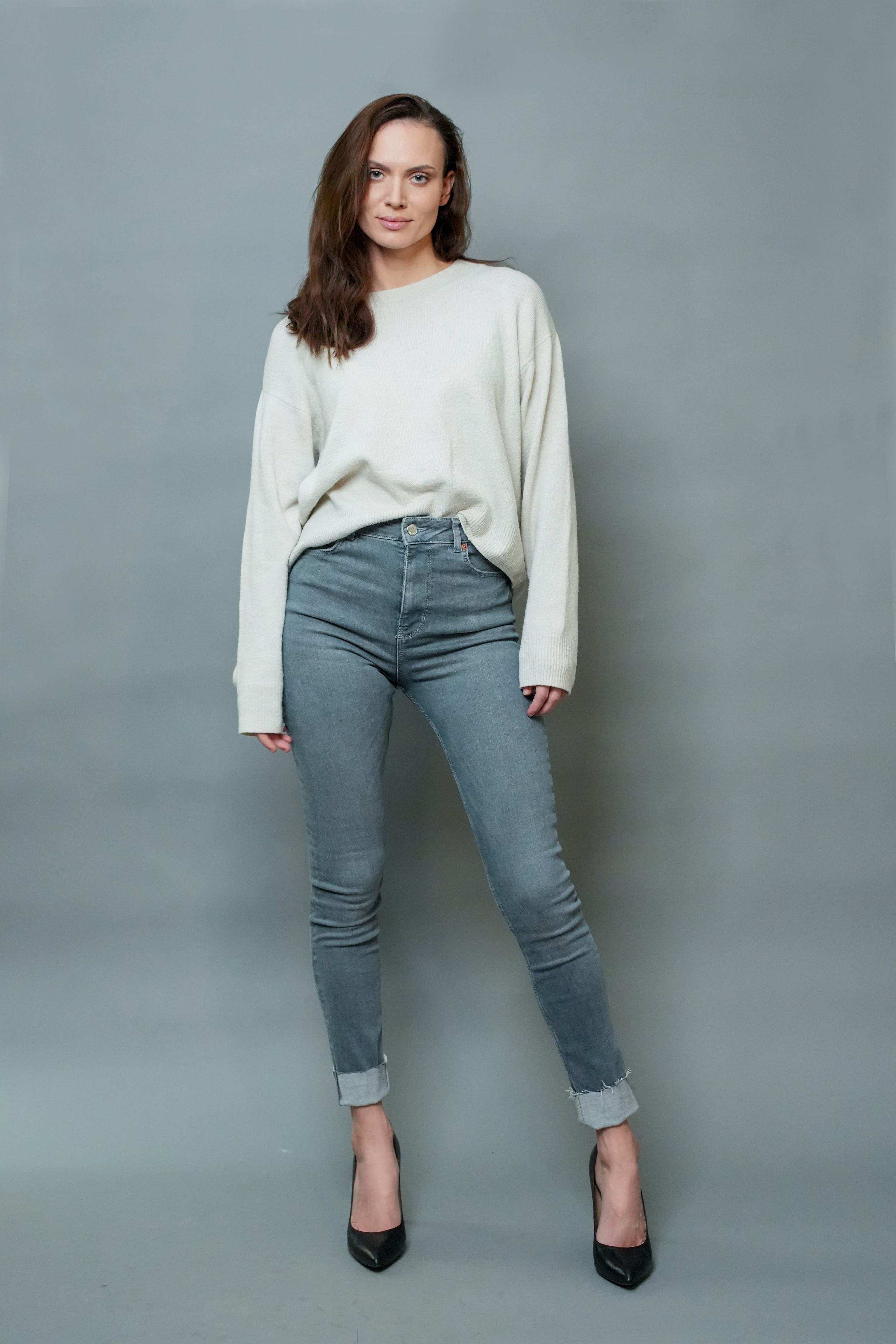 Актриса Саша Сапегина. Портретная съемка в Москве, студийный фотограф Игорь Фомин