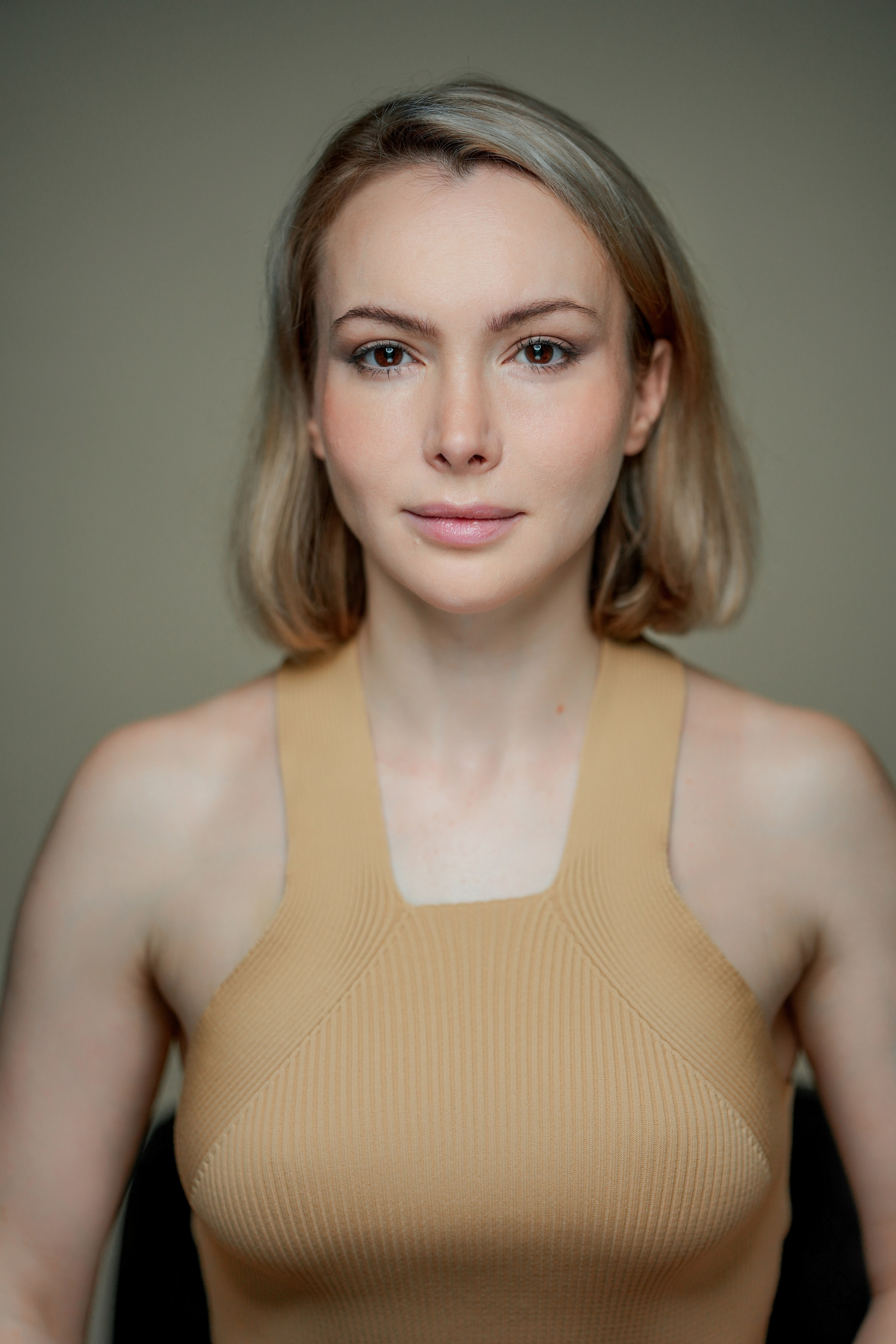 Актриса Елена Волик. Портретная съемка в Москве, студийный фотограф Игорь Фомин