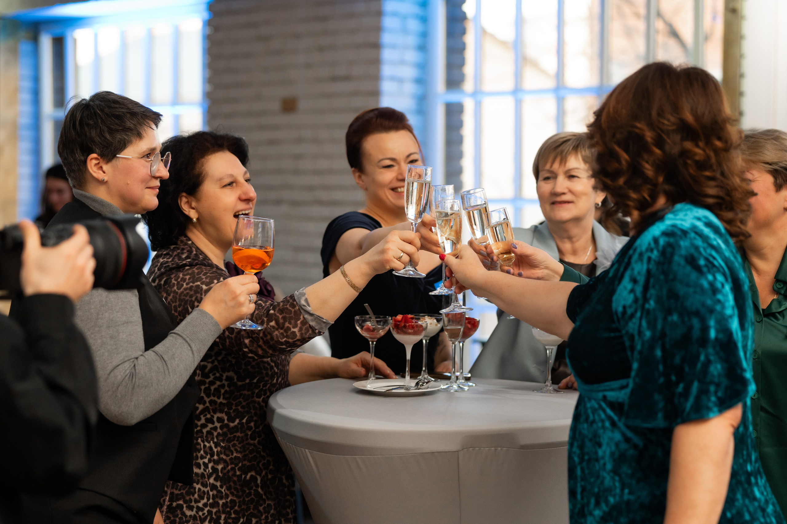 Аввита 25 лет День рождения компании 100+ человек. Репортажный фотограф Сергей Дроздов