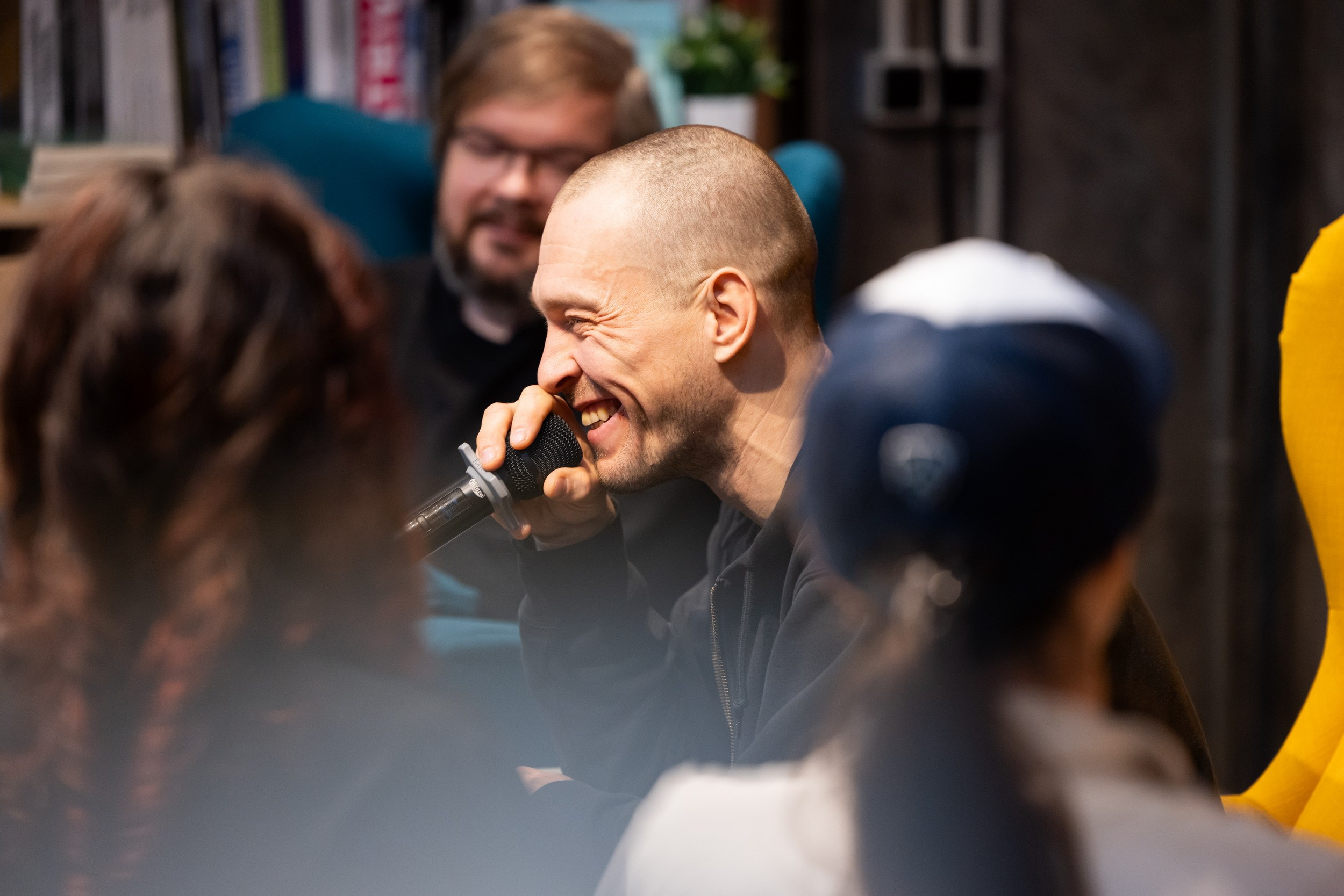 Концерт «Макулатуры» и творческая встреча с писателями в Туле (11-12 марта 2026). Репортажный фотограф Алексей Пирязев