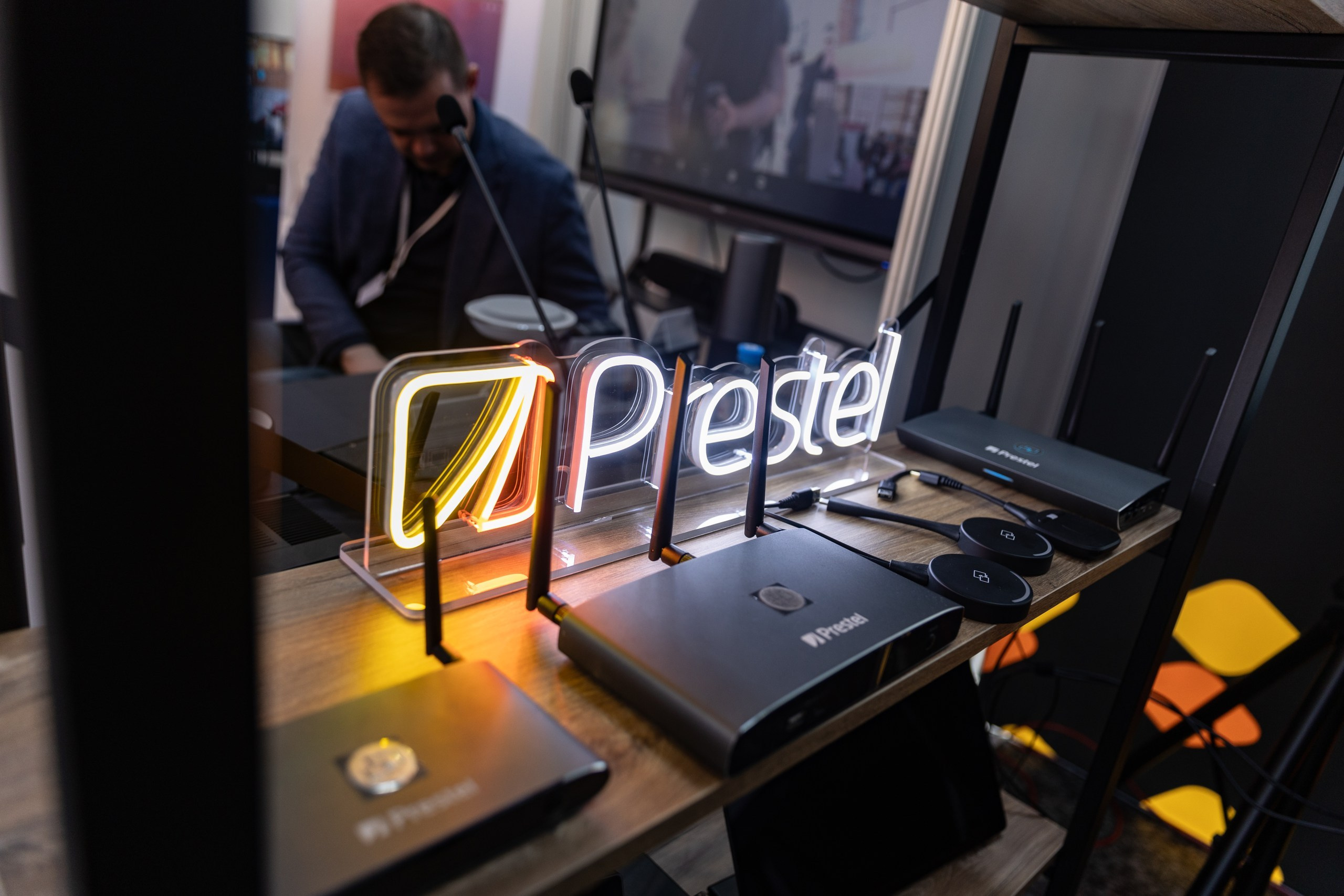 Hi-Tech Building 2025. Свадебный и семейный фотограф