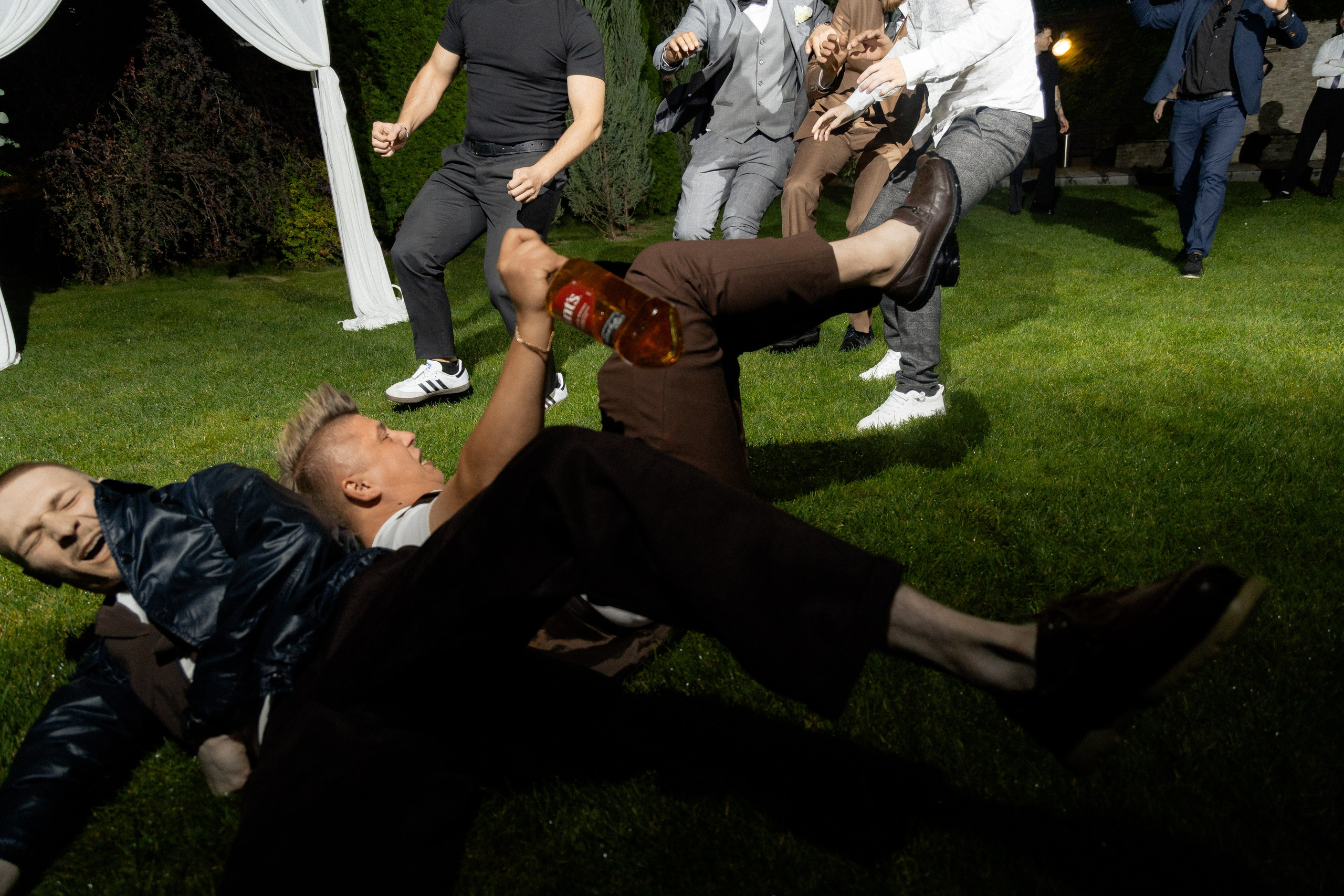 Свадебная фотосессия Анастасии и Игоря в Усадьбе Легенда. Свадебный фотограф в Минске/Беларуси Сергей Спиридонов