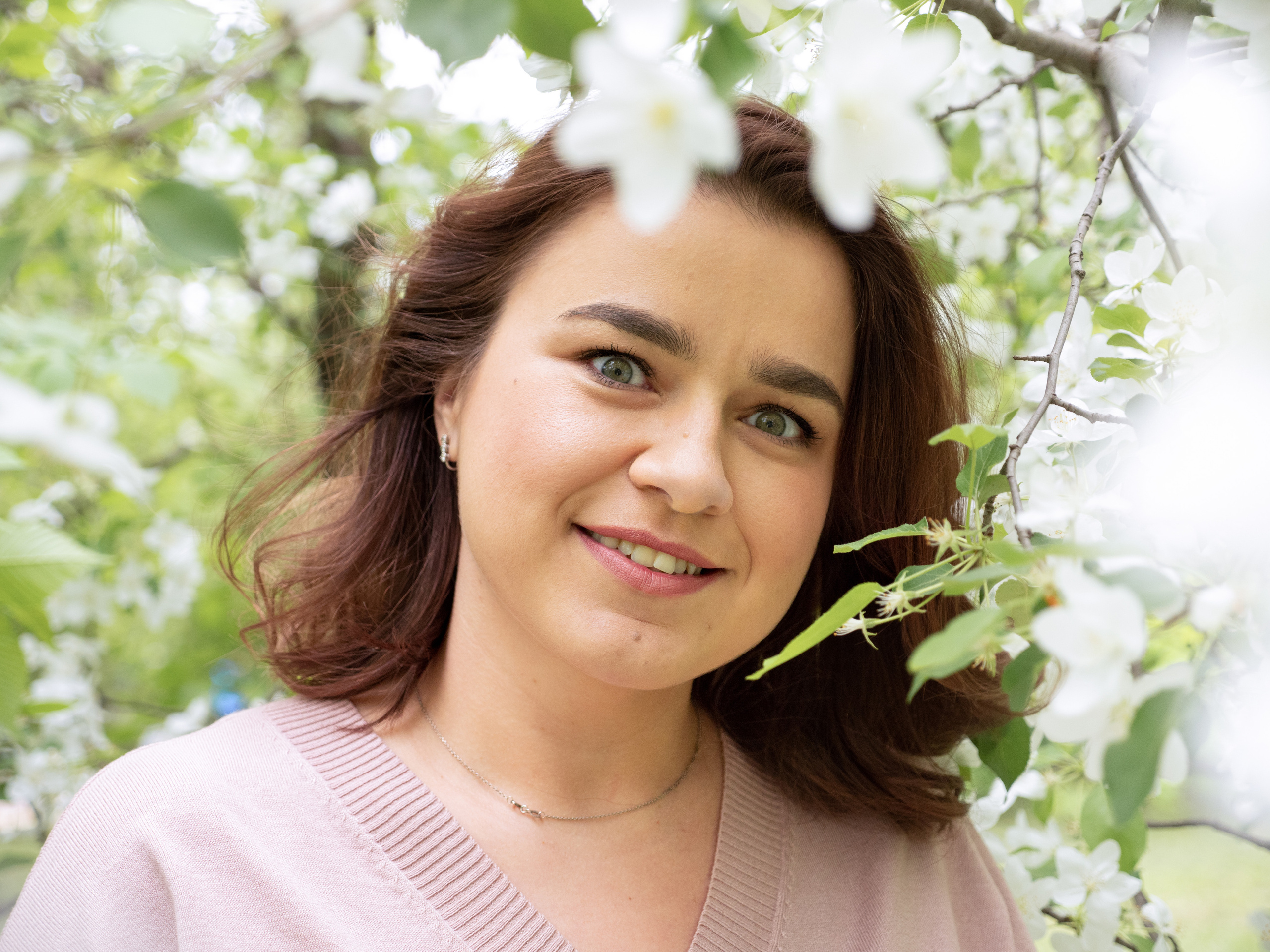 Яблони цвет…. Семейный фотограф и видеограф Анастасия Брежнева