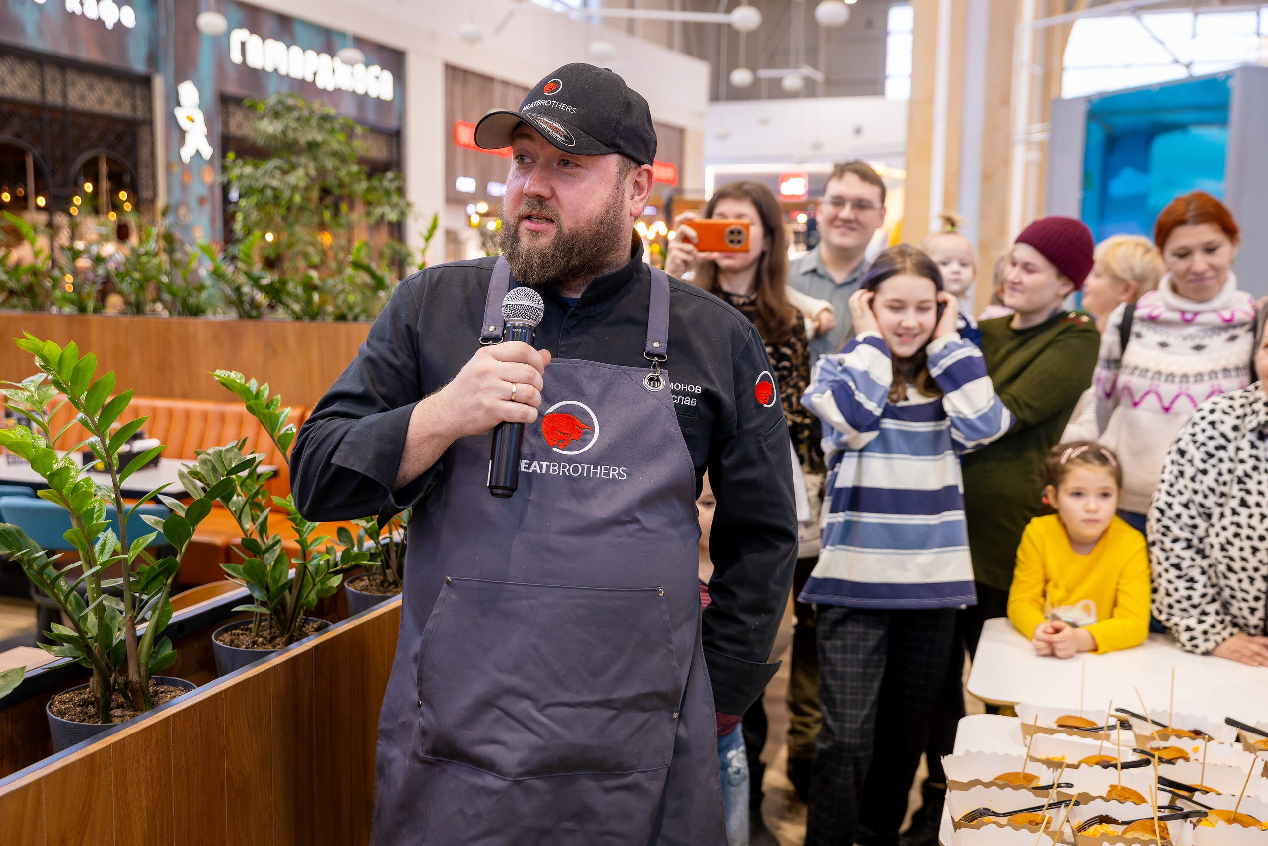 Фото отчет с мероприятия ТЦ Мега 12 лет. Фотограф в Самаре Максим Тырин