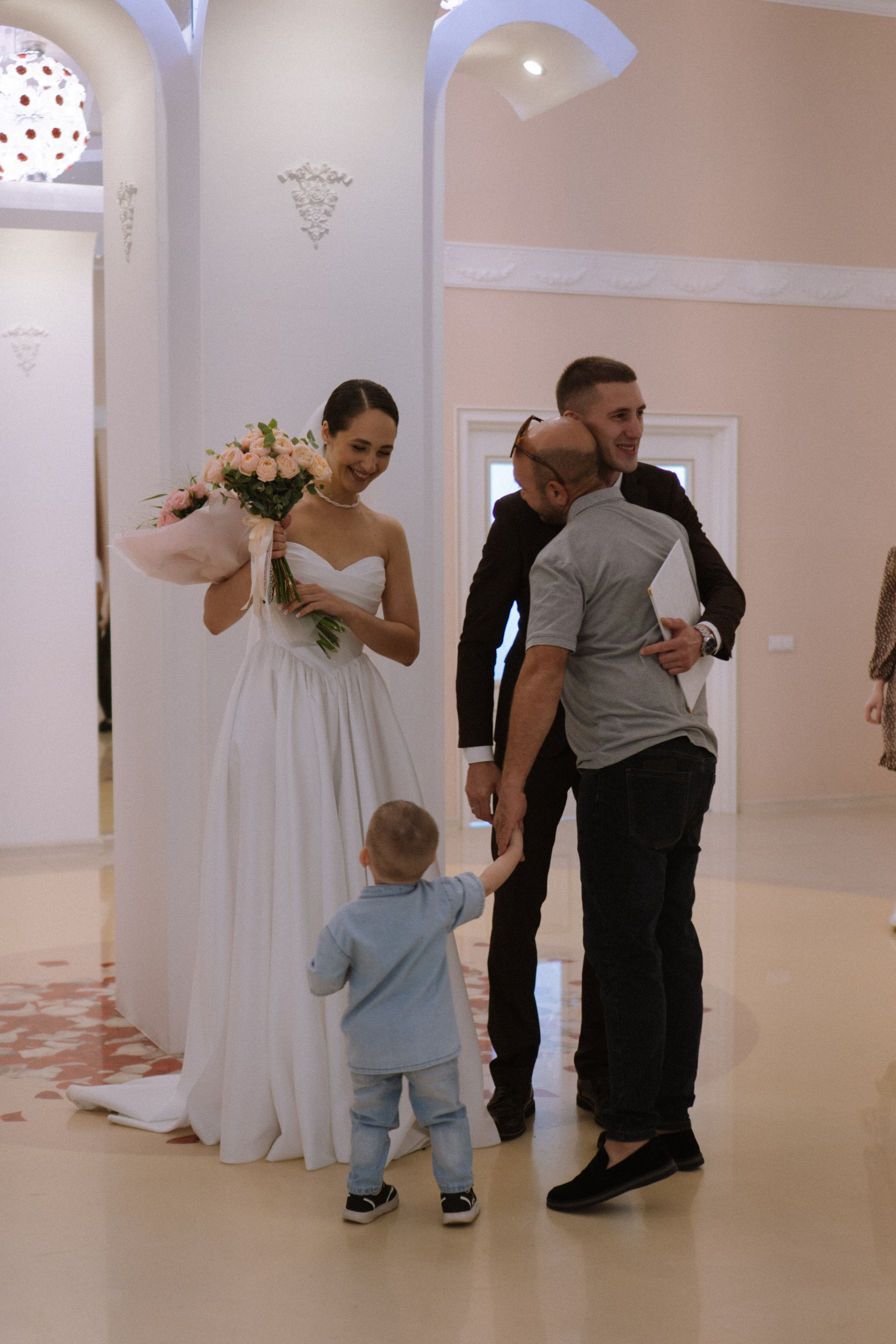 ЗАГС И ПРОГУЛКА 2 ЧАСА. Профессиональный фотограф, Санкт-Петербург — Виктория Богомолова