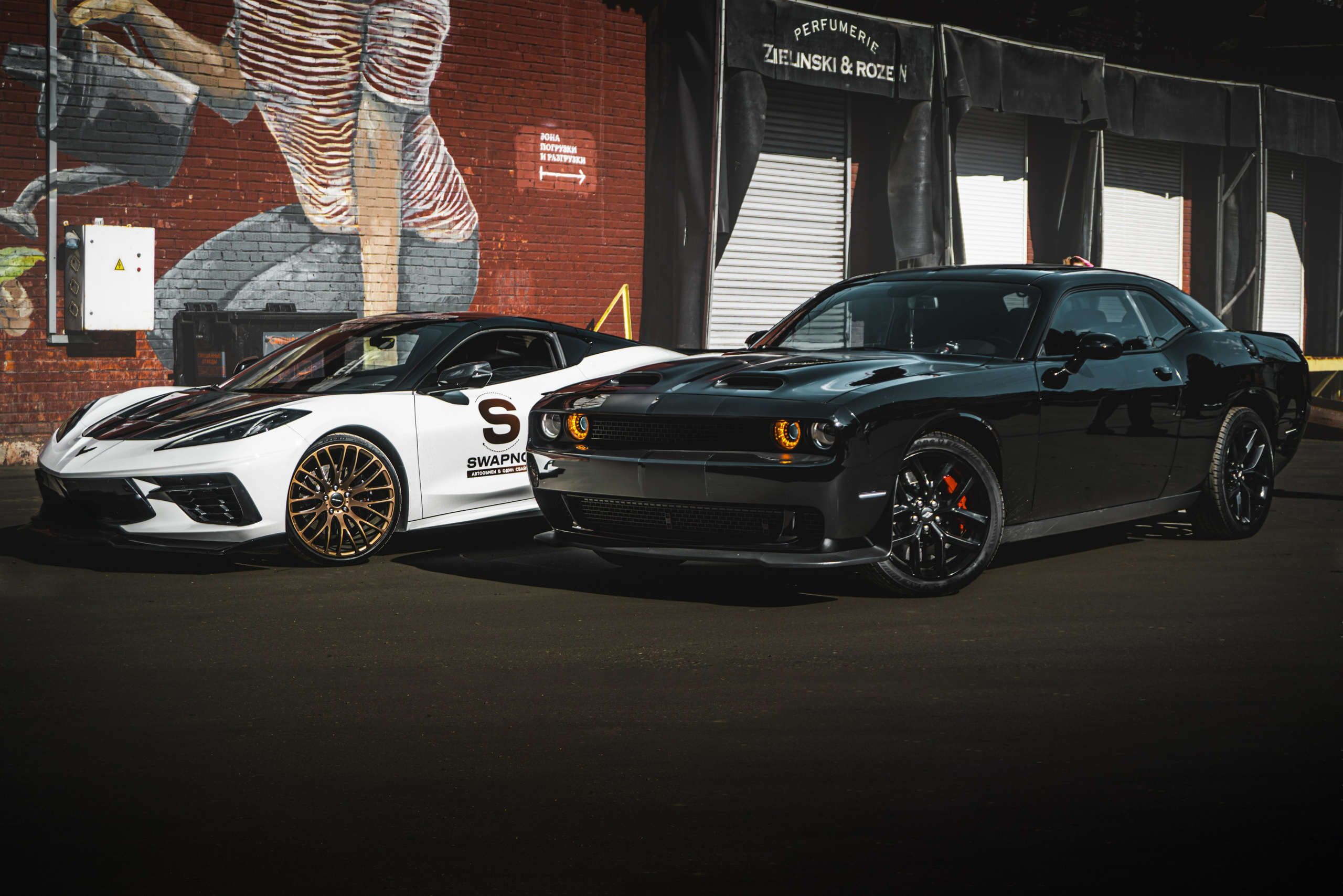 CHALLANGER & CORVETTE. Автомобильный фотограф в Москве