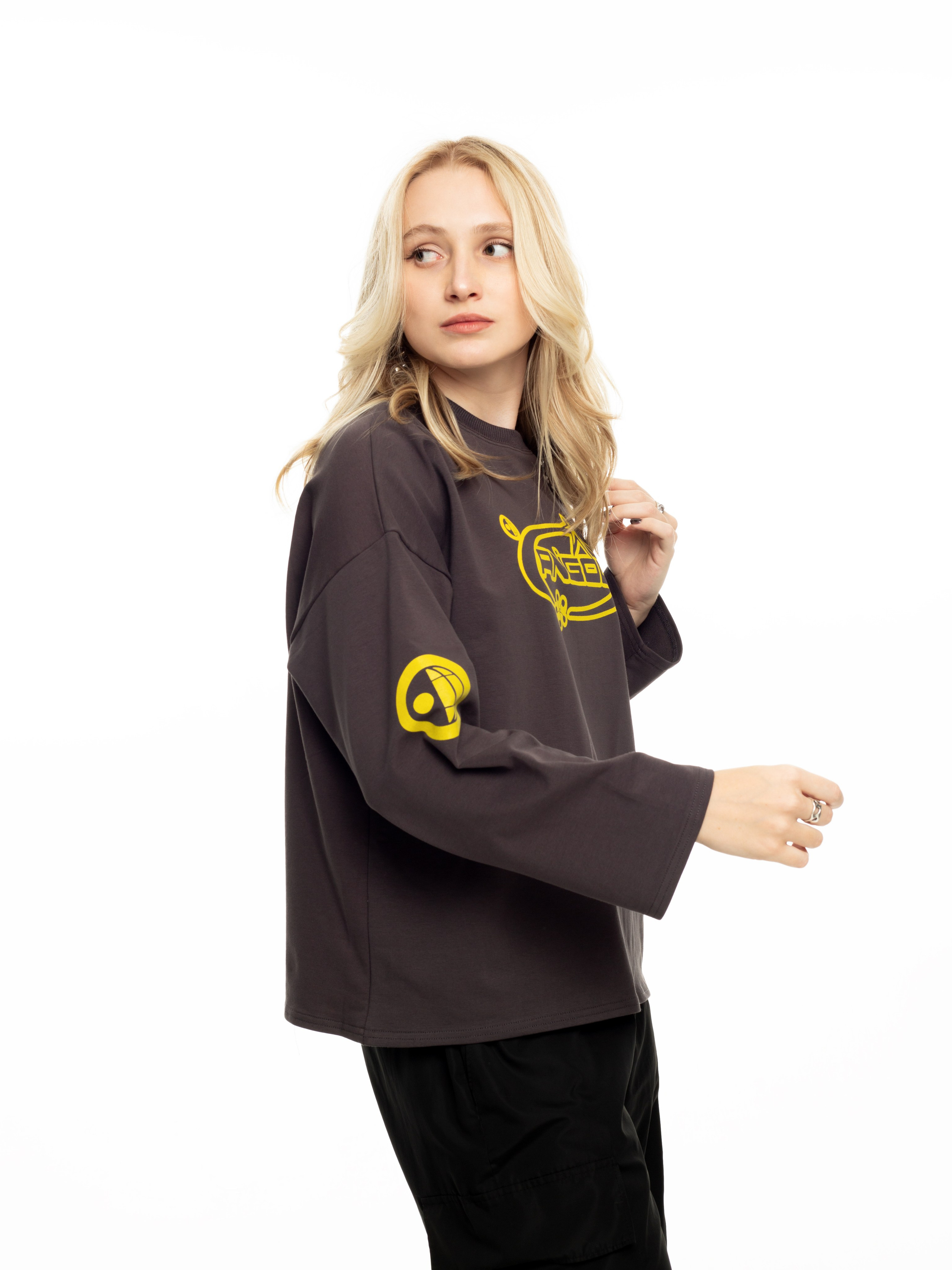 КАТАЛОГ | белый фон. RUNA production — стильные съемки для брендов