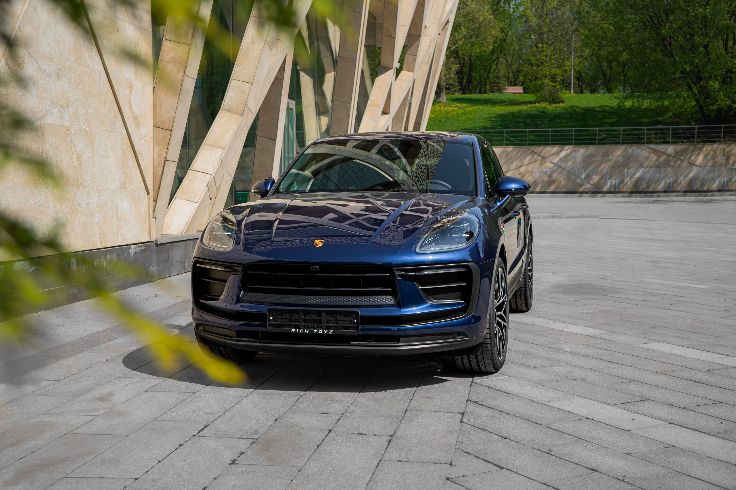 Porsche Macan. Автомобильный фотограф Ногинск Денис Городок