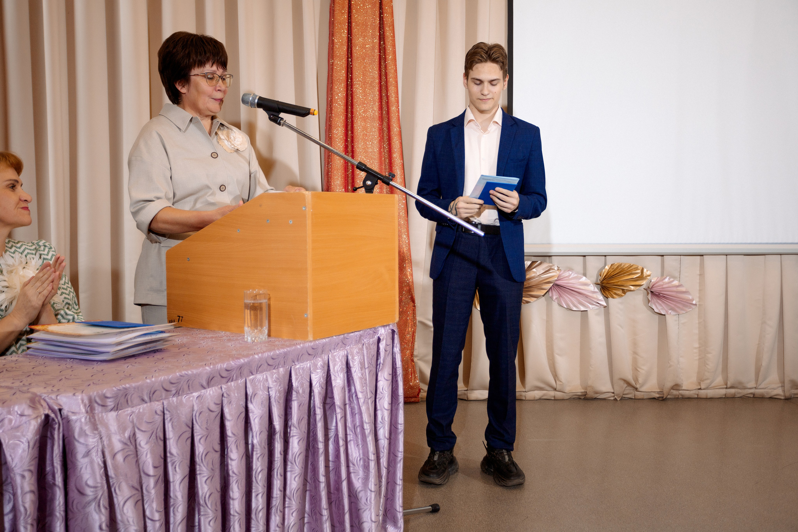 ВРУЧЕНИЕ АТТЕСТАТОВ: Пример. Все фото. Профессиональный фотограф в Ижевске Леша Петров