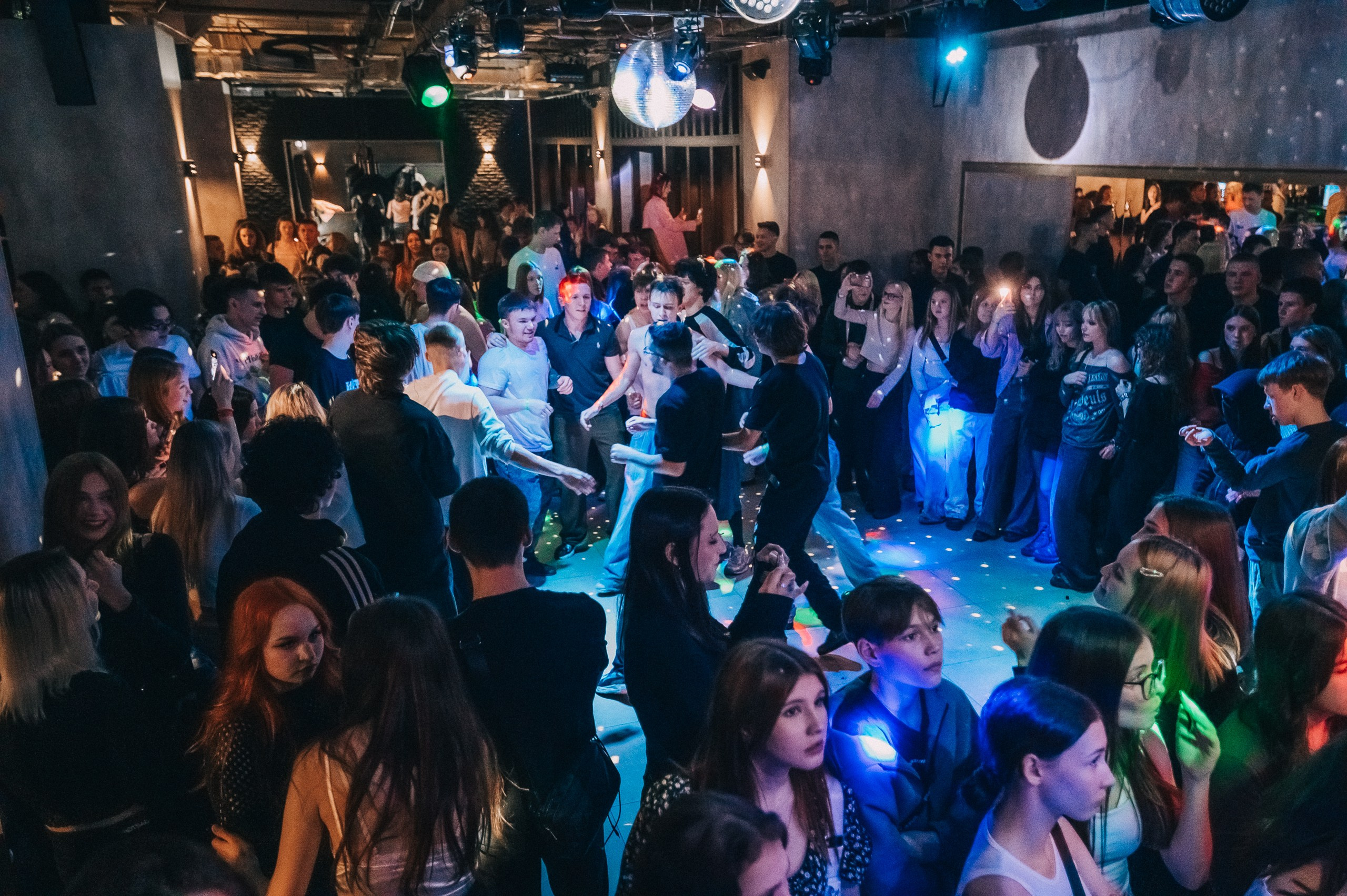 8 MARCH WOMENS DAY PARTY. Фотограф в Кемерово Владислав Шульц