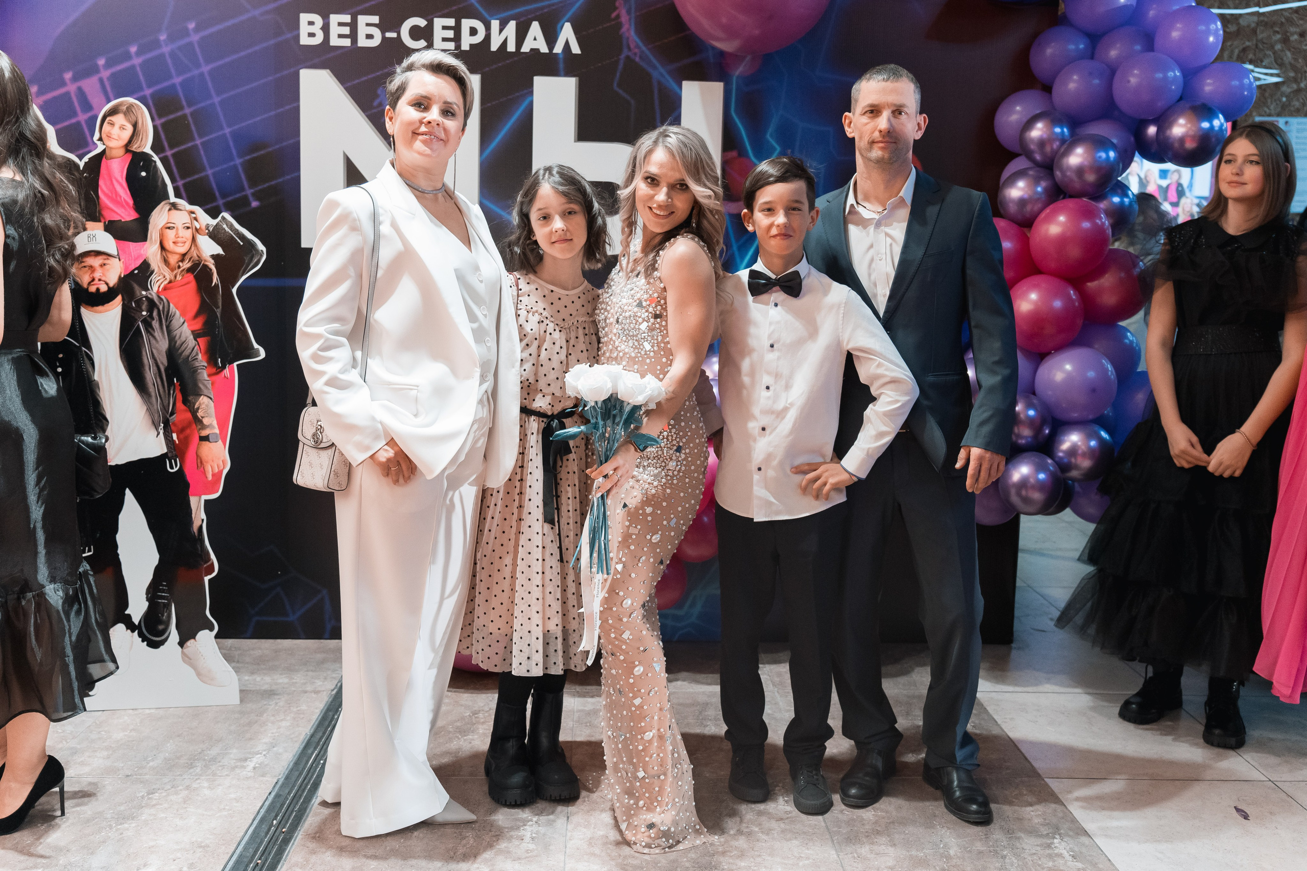 Веб-сериал «МЫ». Для тех, кто не ждёт удачи, а создаёт её. Каждая фотосессия — это твой момент, твой стиль, твой успех. 📸