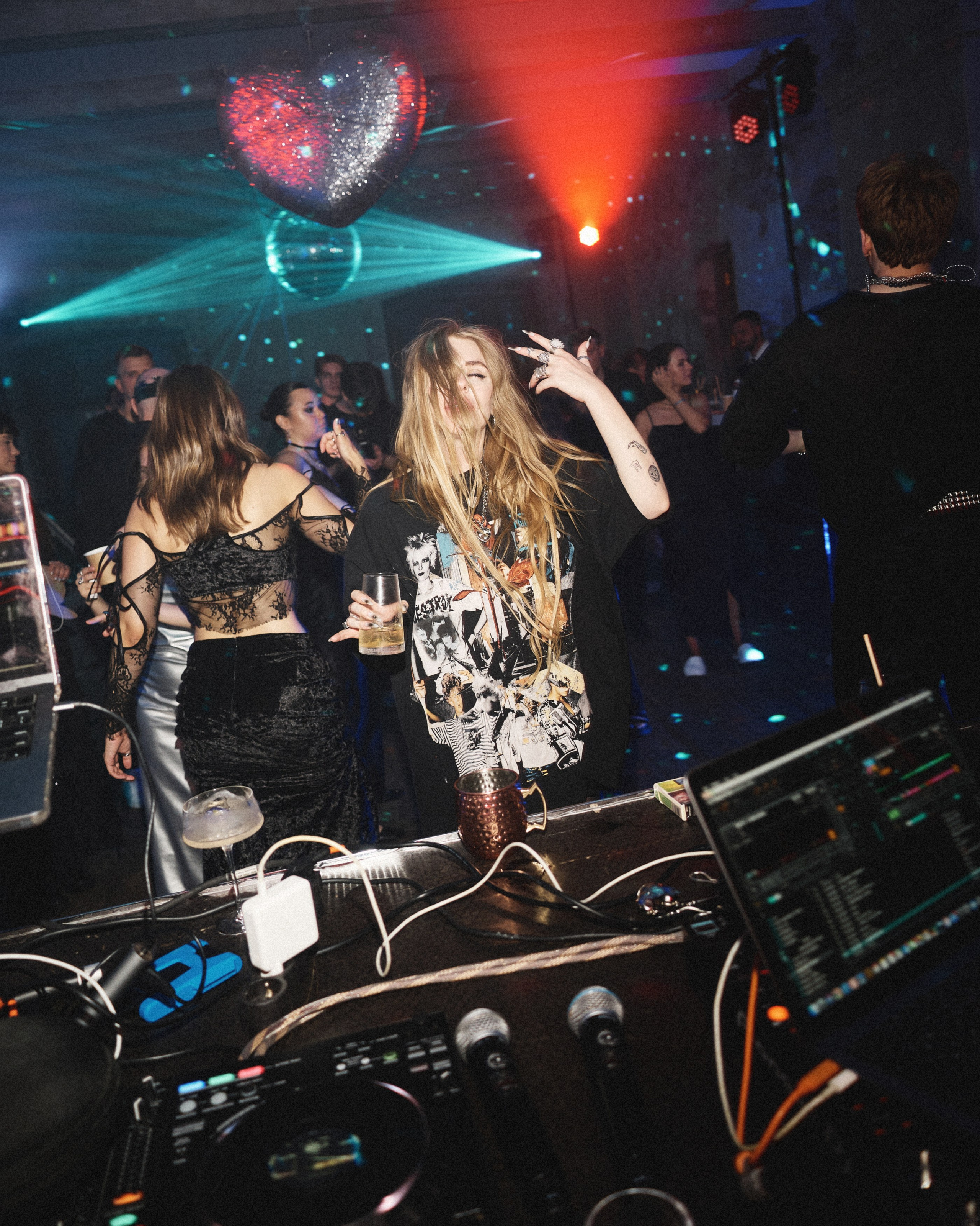 Shameless. Sasha&Karina Photographers