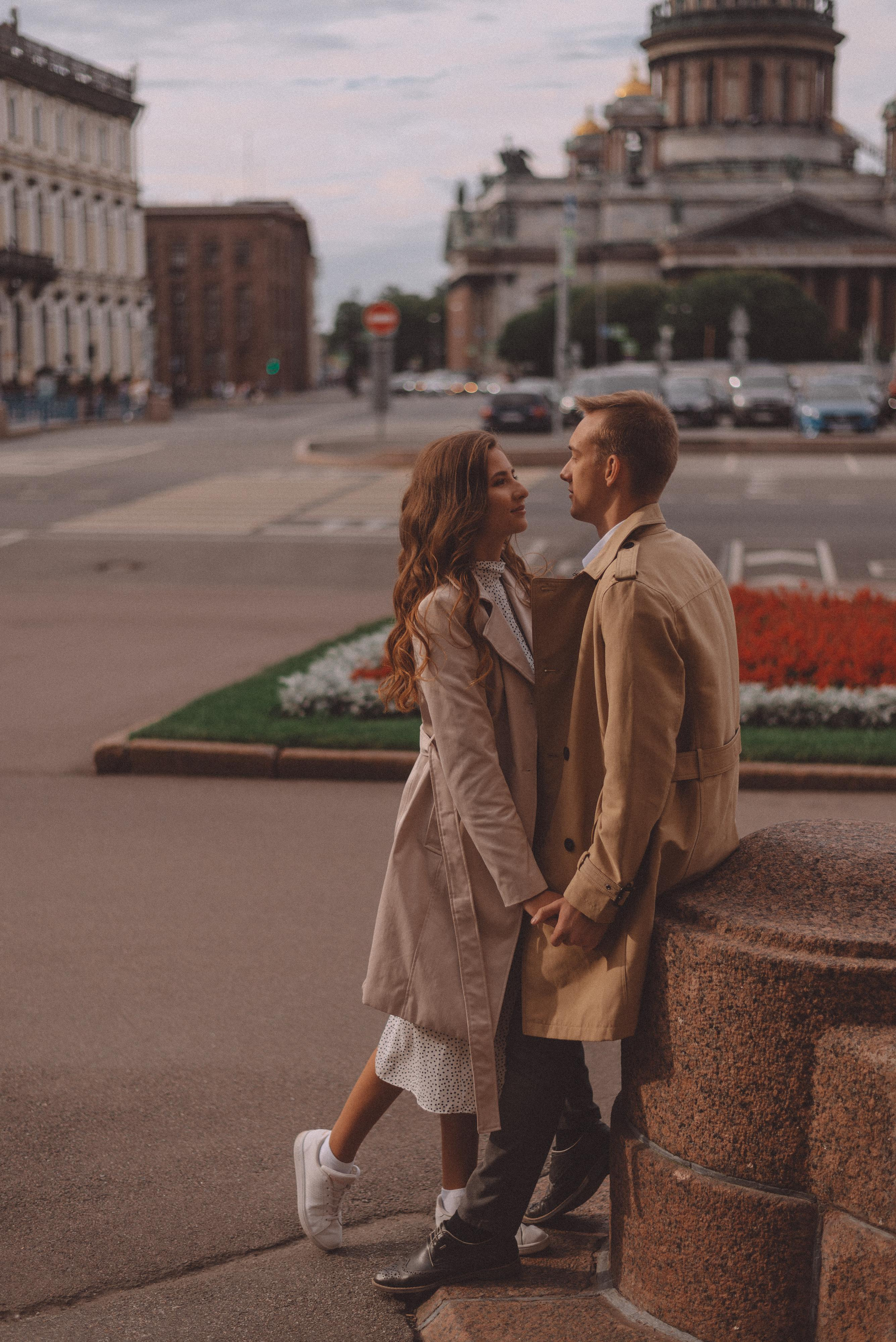 ЛавСтори Исаакиевский собор. Свадебный фотограф в Санкт-Петербурге