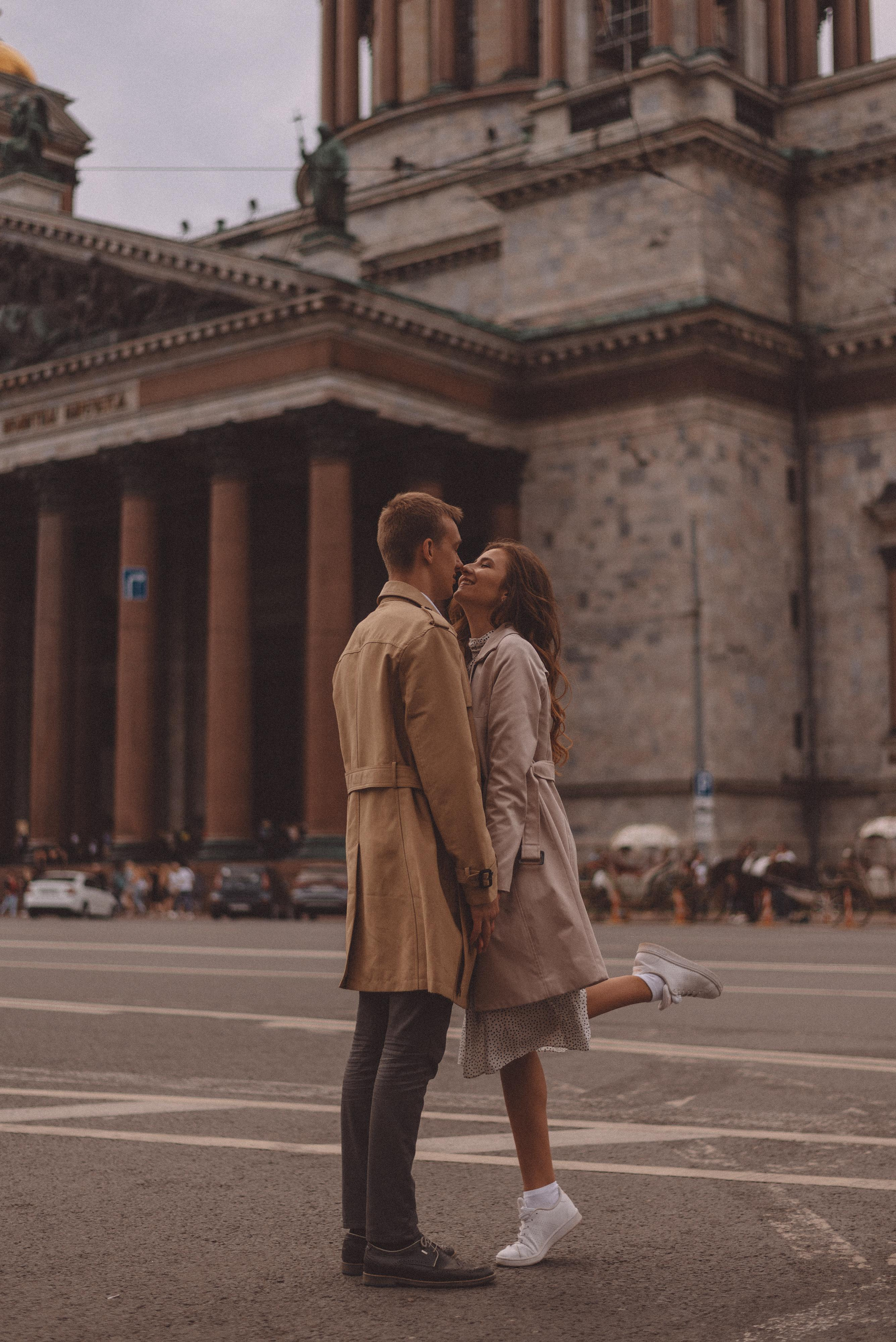 ЛавСтори Исаакиевский собор. Свадебный фотограф в Санкт-Петербурге